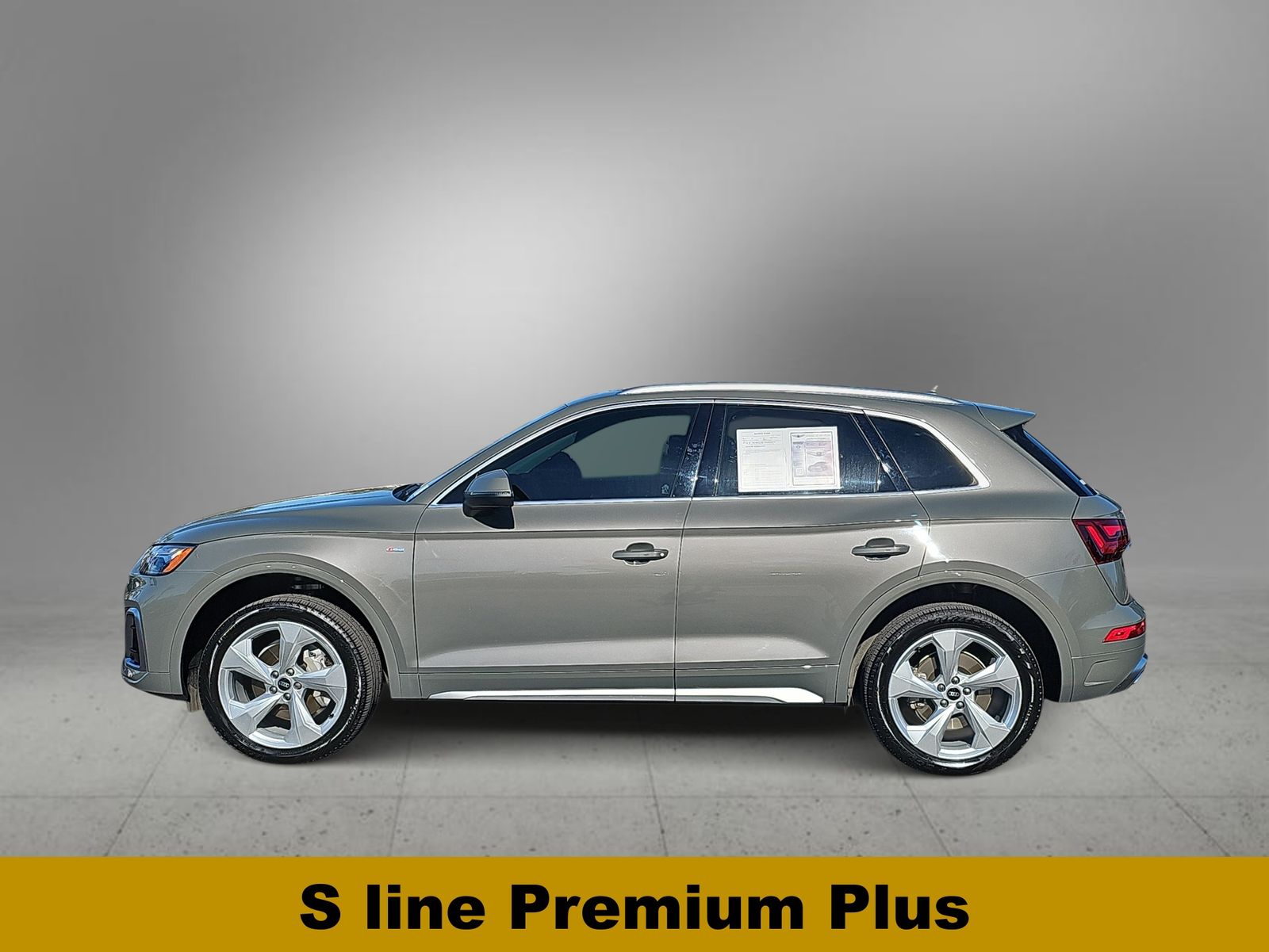 Thumbnail: 2025 Audi Q5 - 4