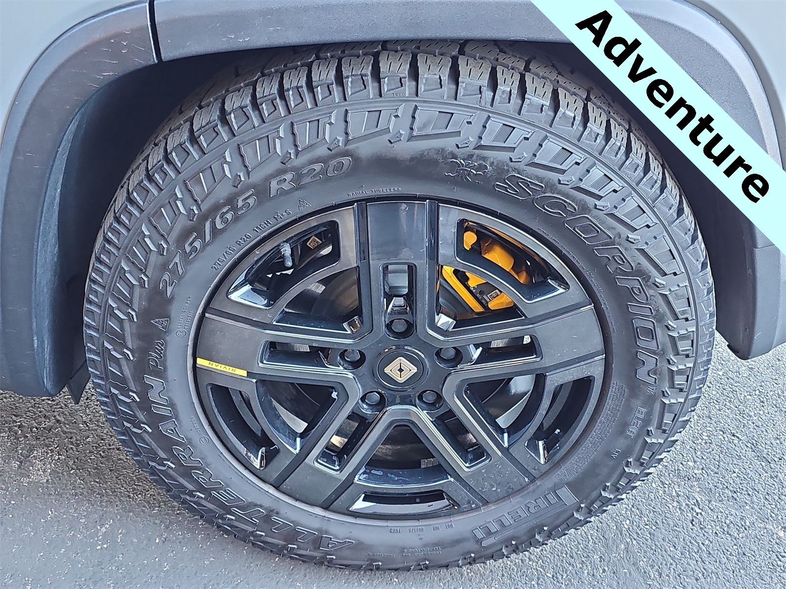 Thumbnail: 2023 Rivian R1S - 12