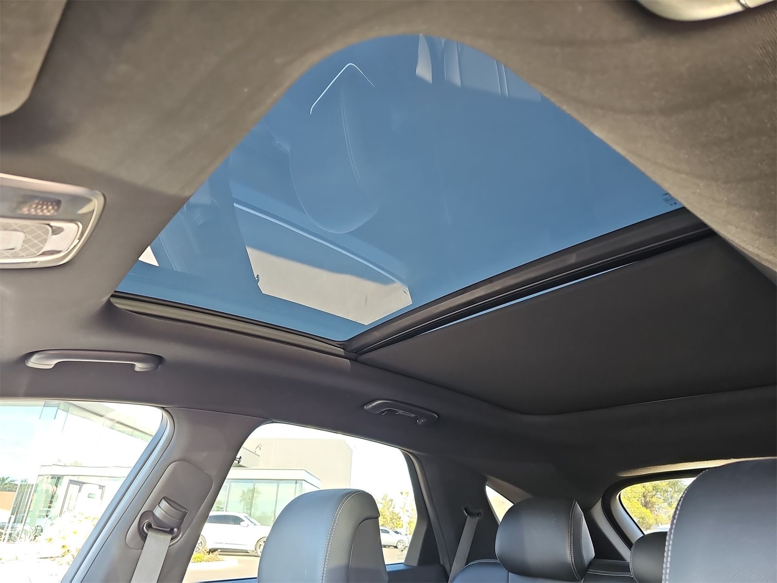 Thumbnail: 2025 Genesis GV70 - 29