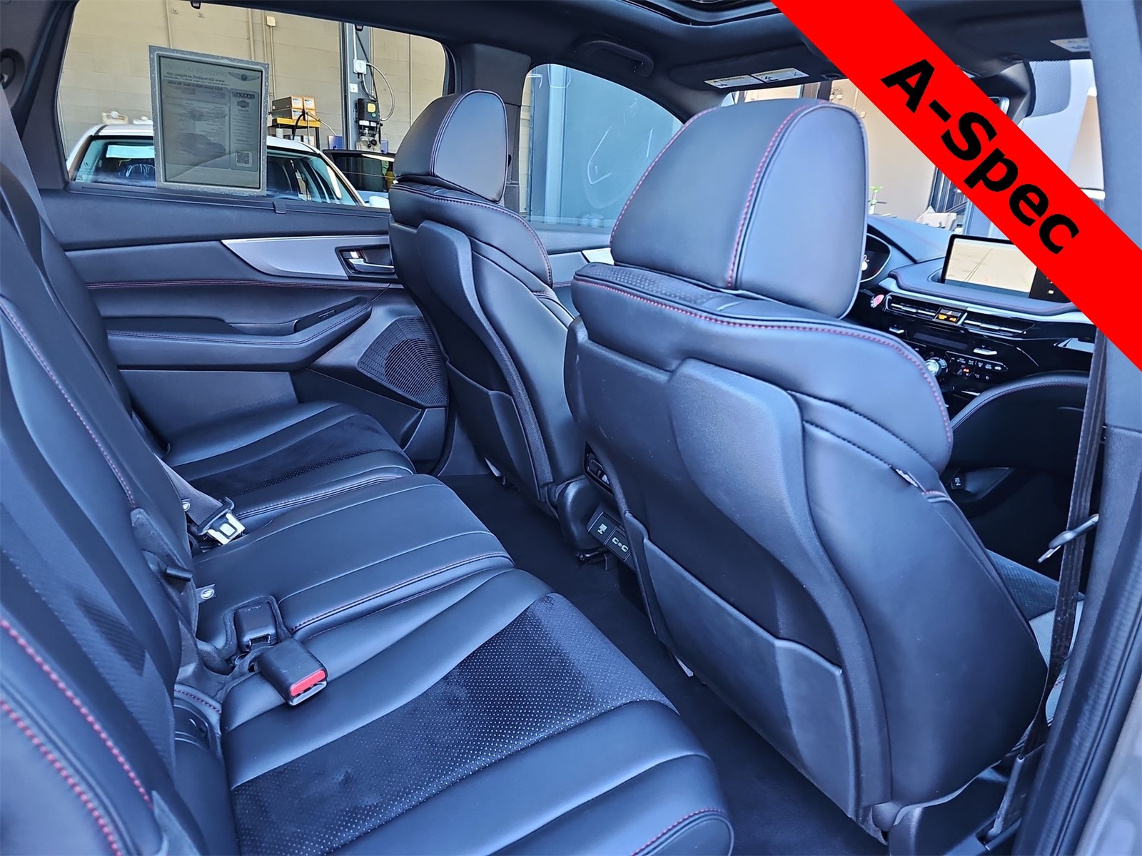 Thumbnail: 2022 Acura MDX - 15