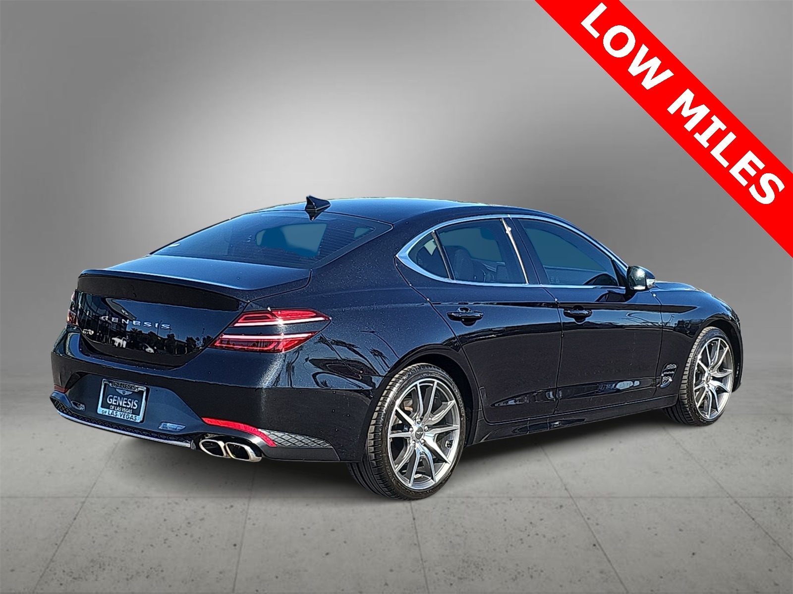 Thumbnail: 2023 Genesis G70 - 8