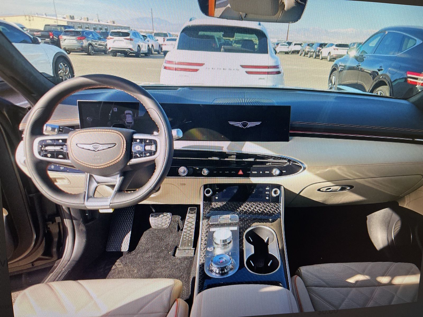 Thumbnail: 2026 Genesis GV70 - 13