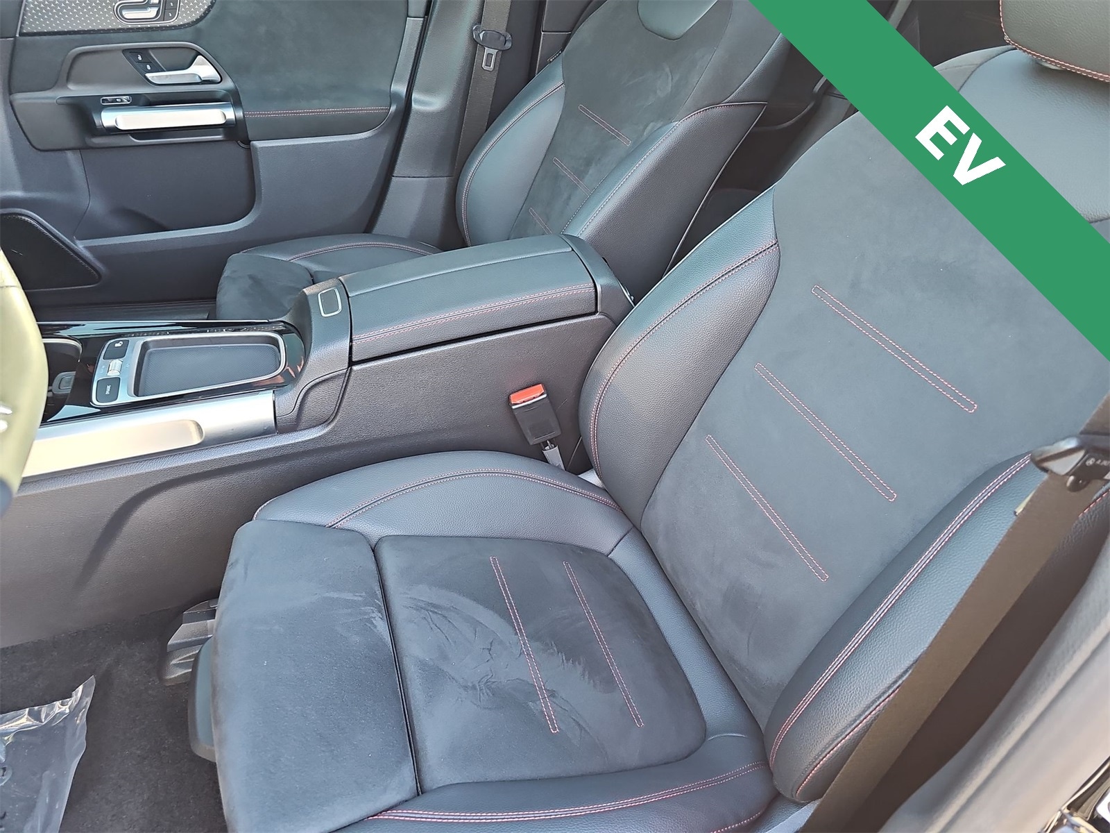 Thumbnail: 2024 Mercedes-Benz EQB - 15