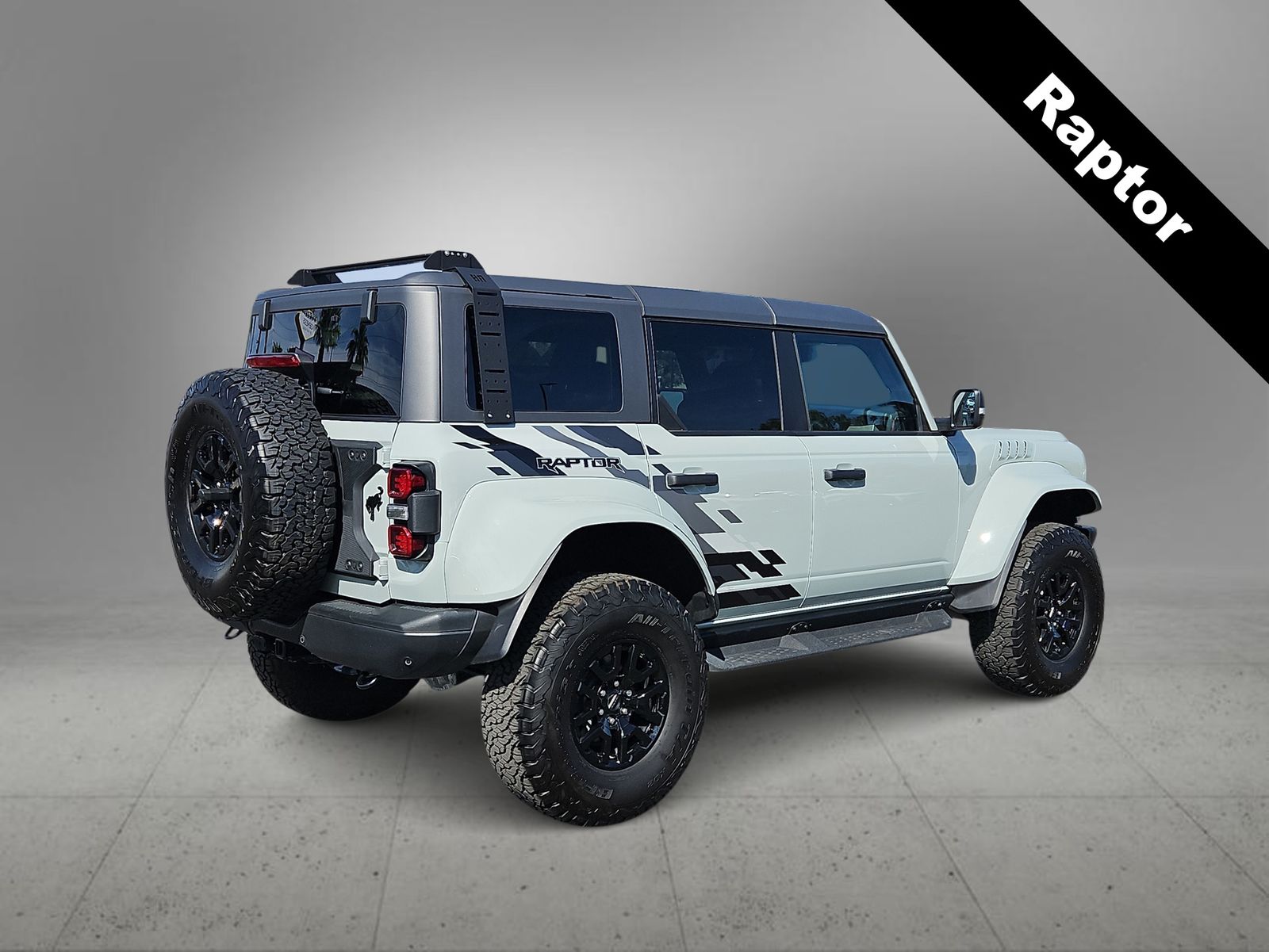 Thumbnail: 2024 Ford Bronco - 8