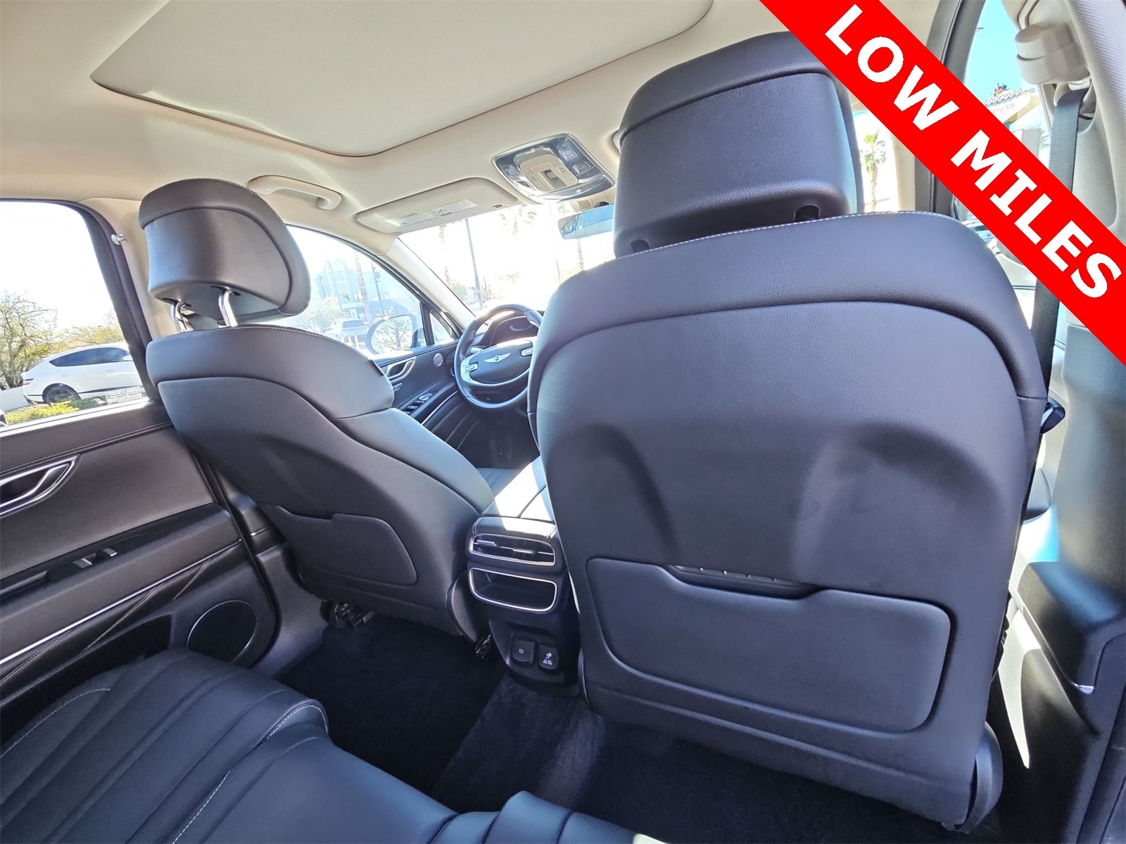 Thumbnail: 2021 Genesis GV80 - 16