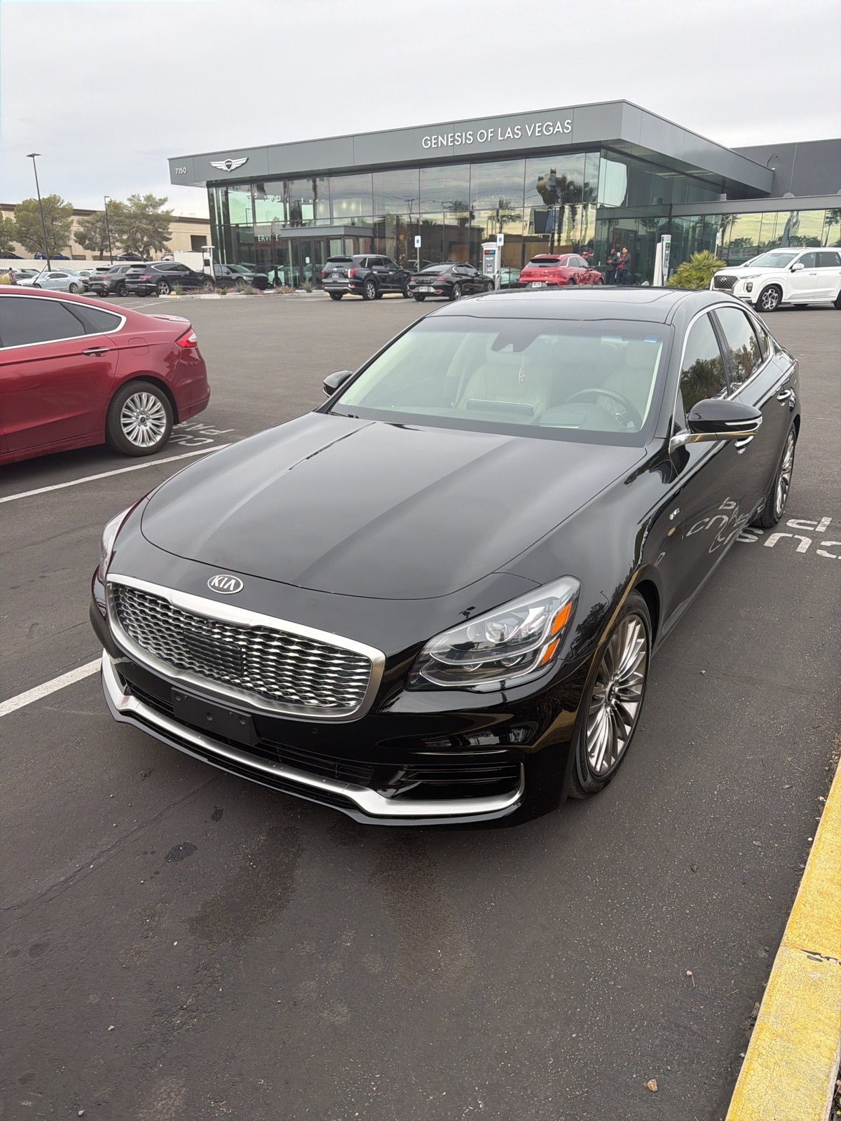 2019 Kia K900 Luxury's photo