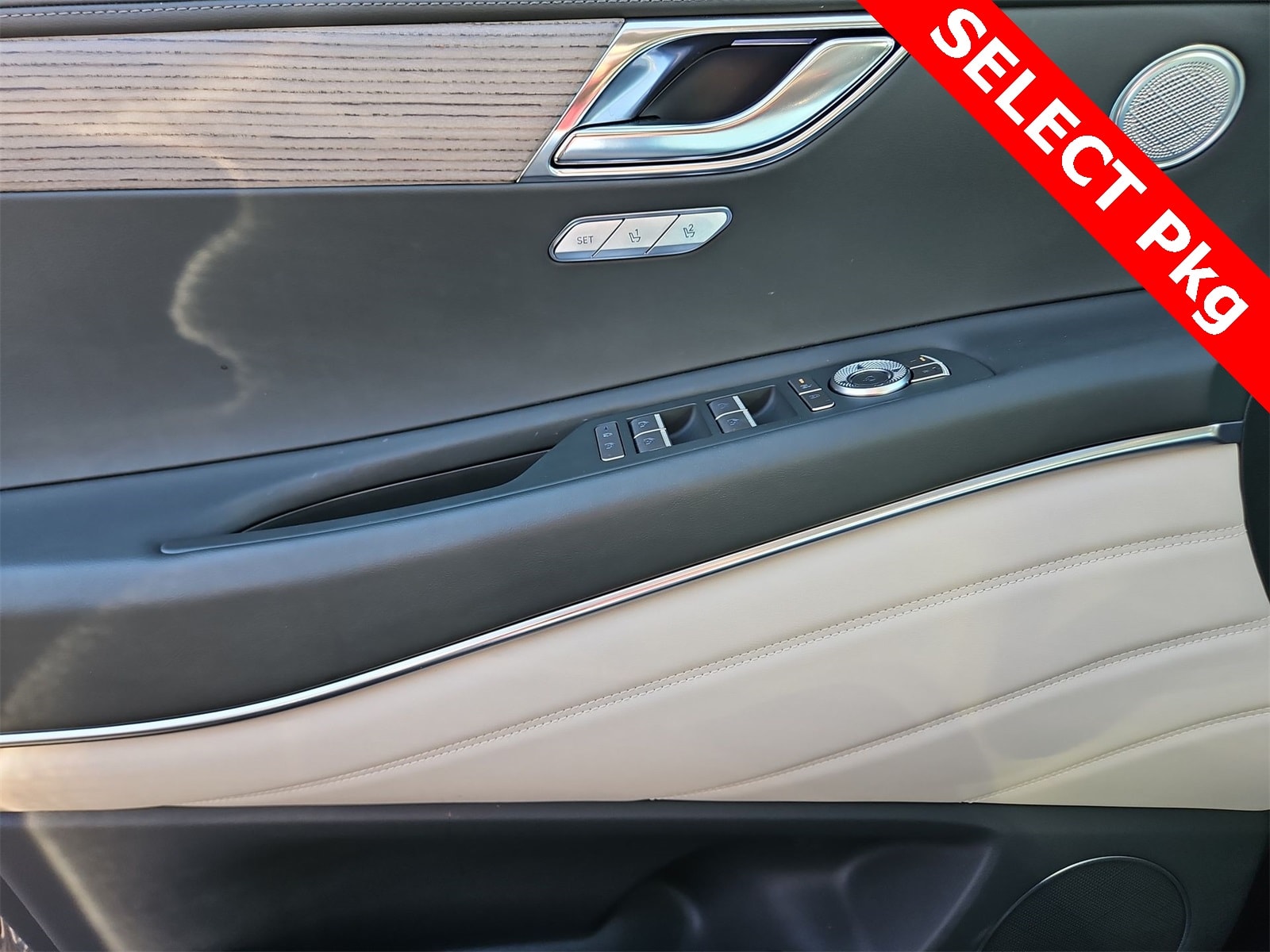 Thumbnail: 2025 Genesis GV80 - 29