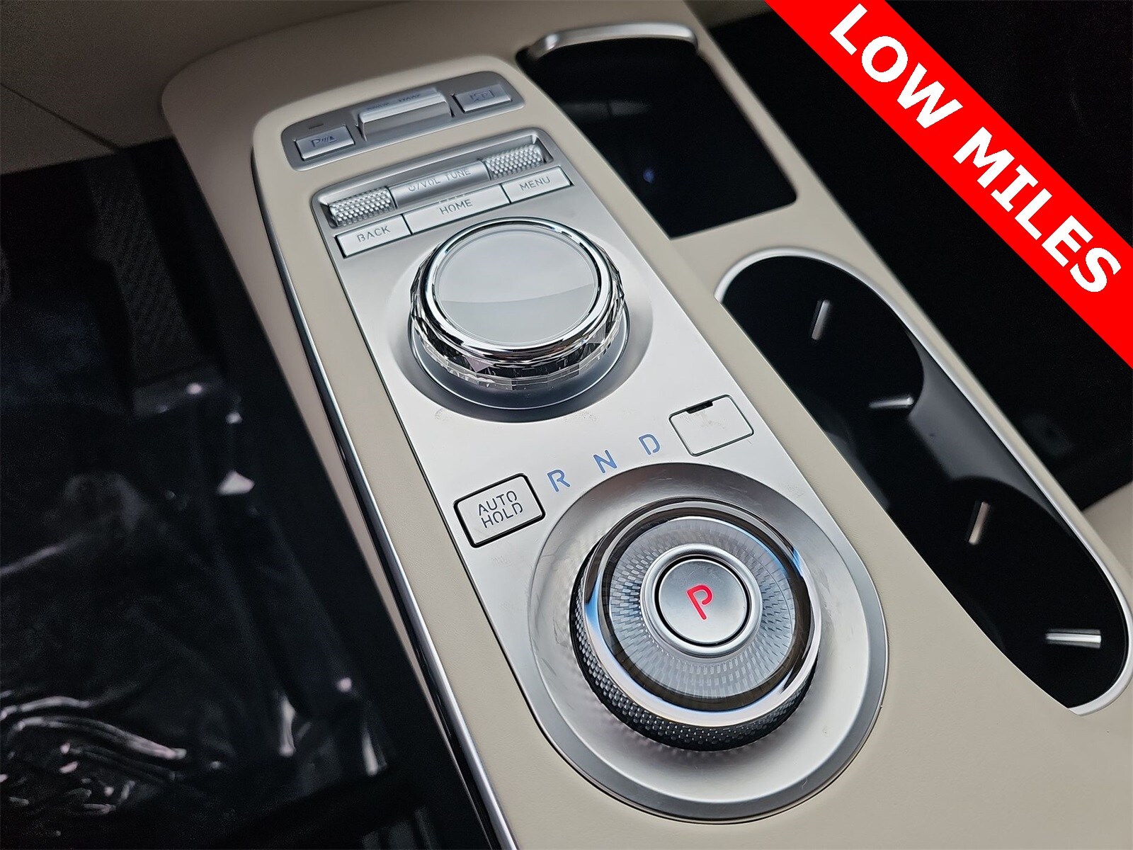 Thumbnail: 2025 Genesis GV70 - 21