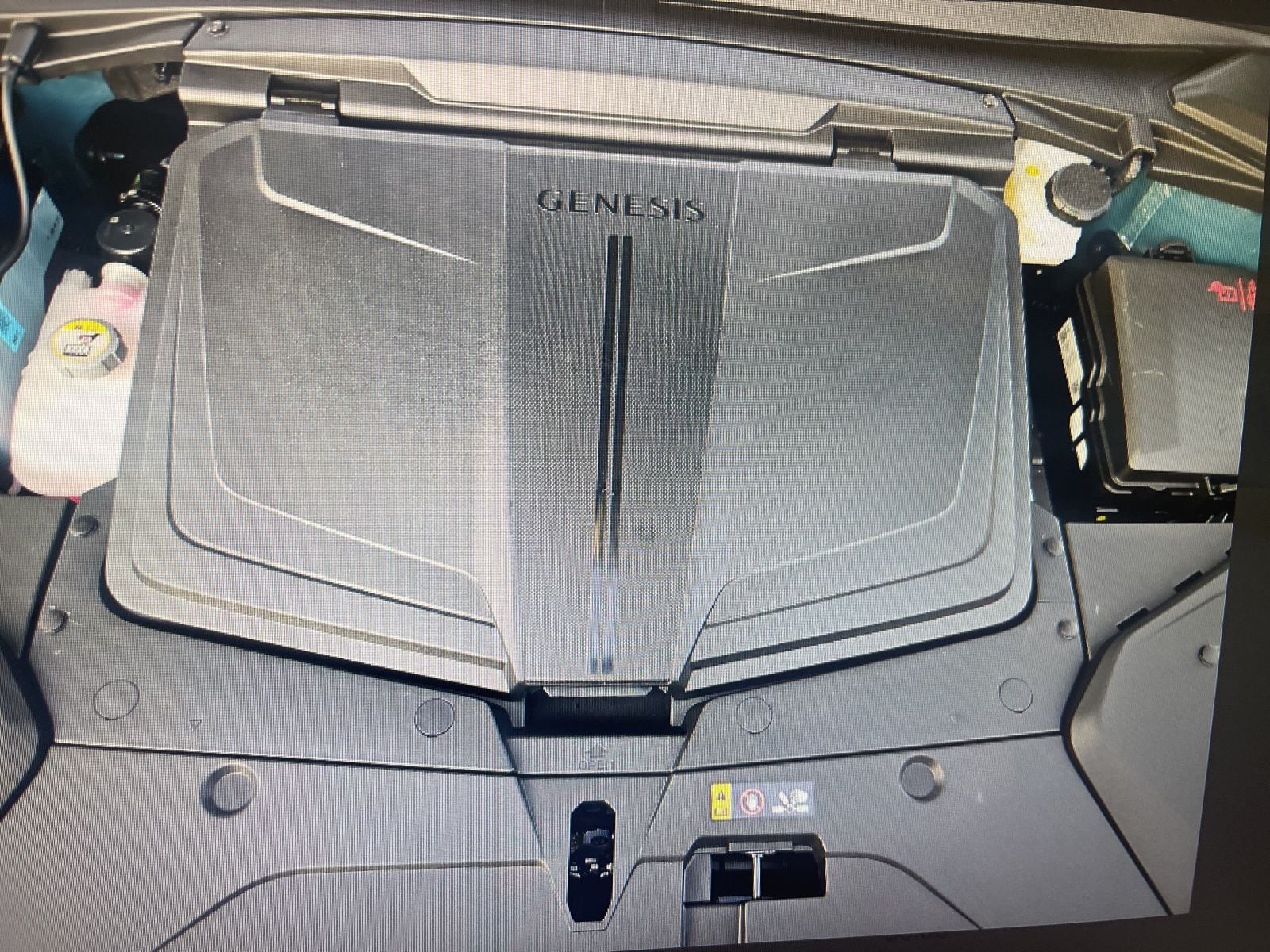 Thumbnail: 2026 Genesis GV60 - 6