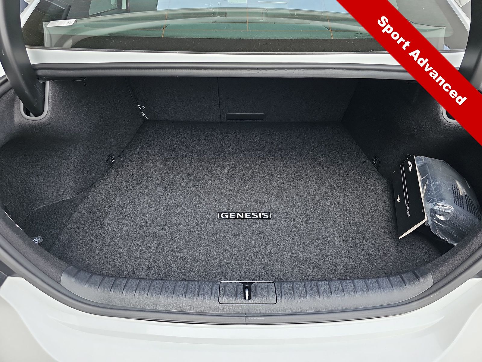 Thumbnail: 2025 Genesis G70 - 23