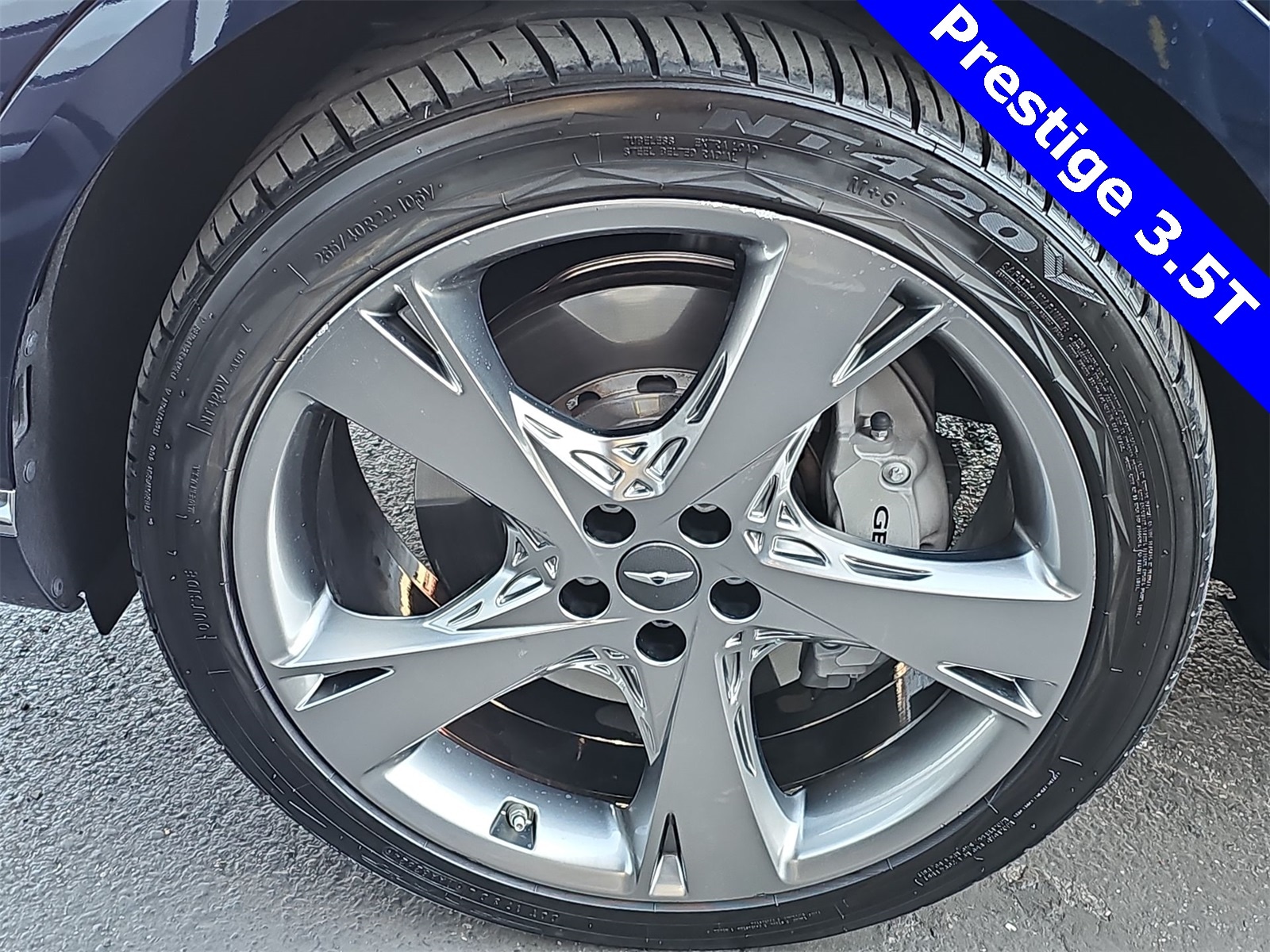 Thumbnail: 2021 Genesis GV80 - 12