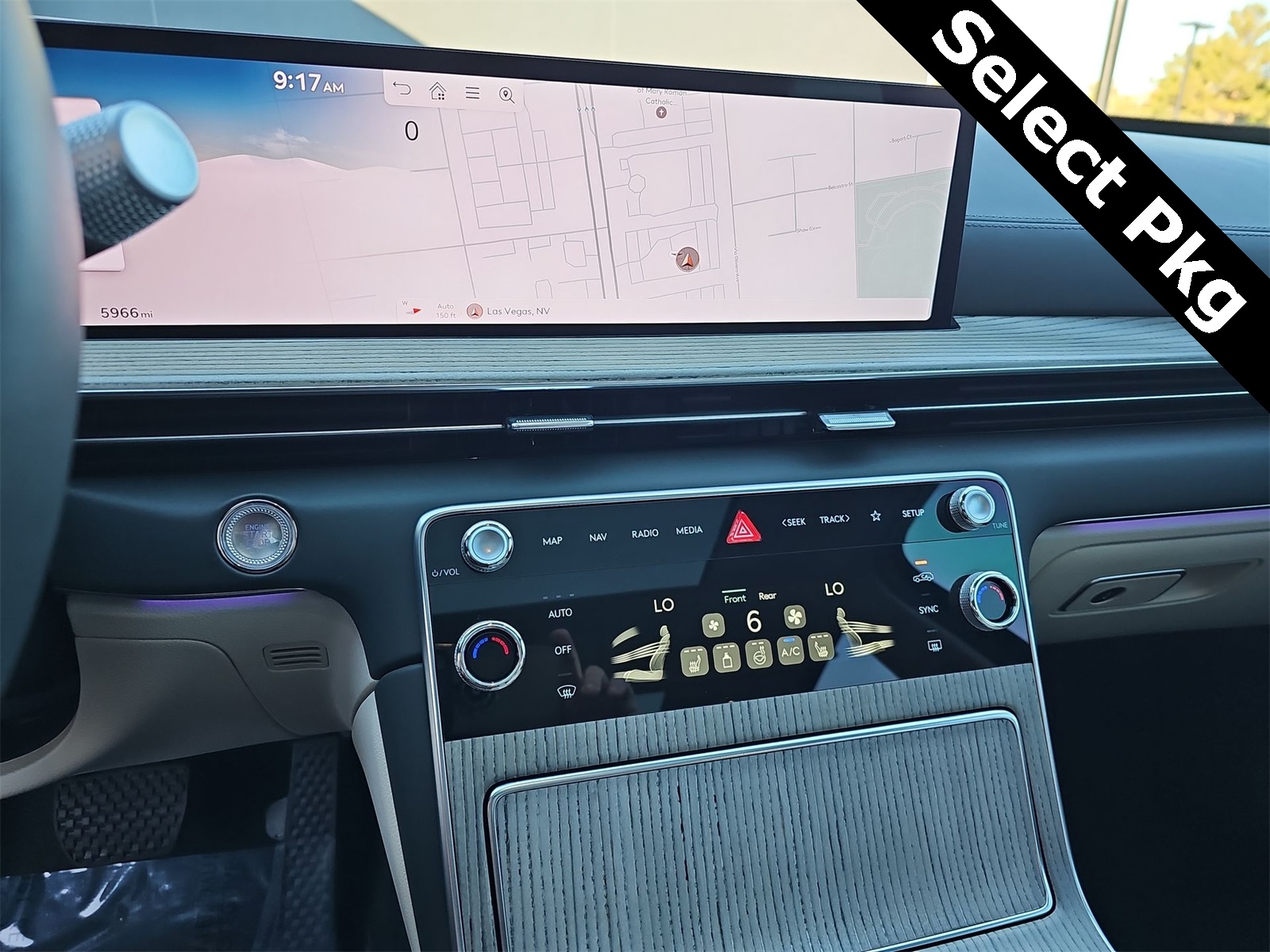 Thumbnail: 2025 Genesis GV80 - 20