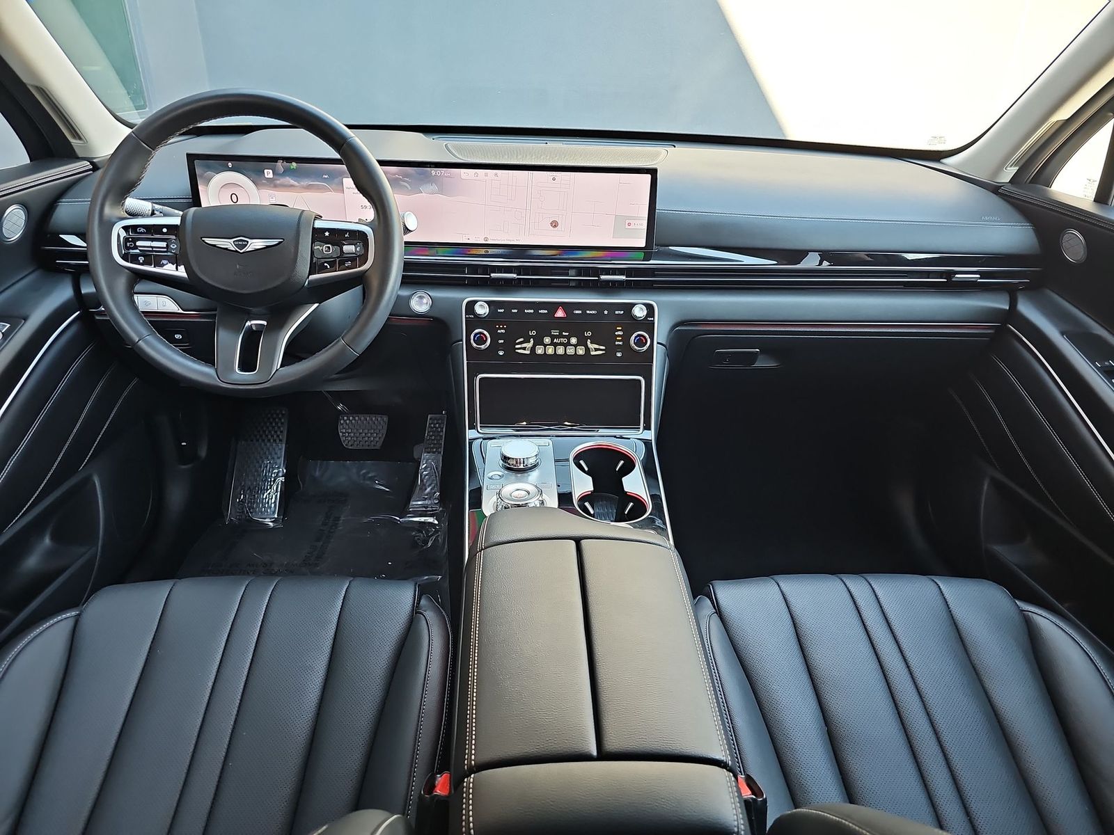 Thumbnail: 2025 Genesis GV80 - 14