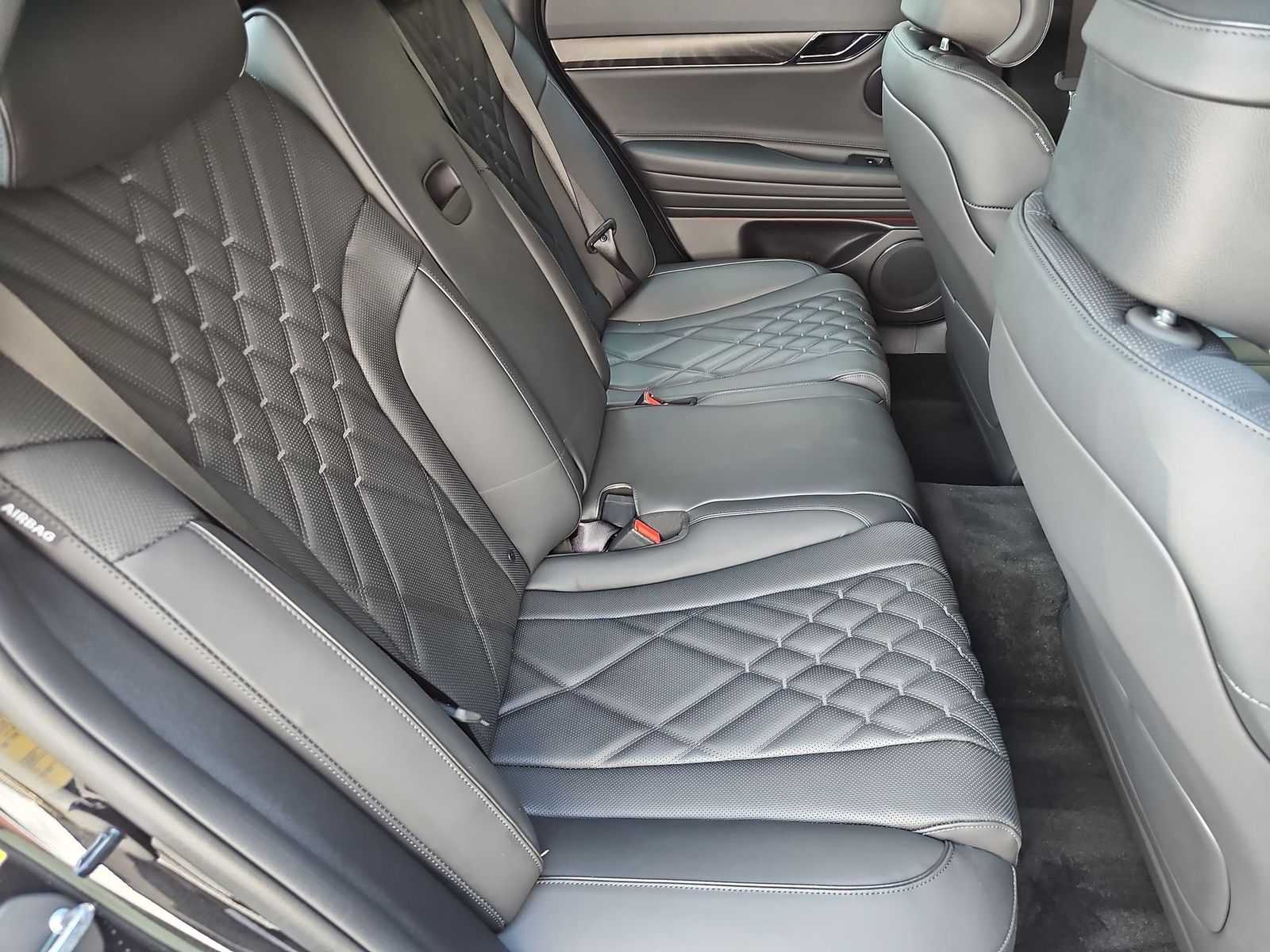 Thumbnail: 2026 Genesis G80 - 17