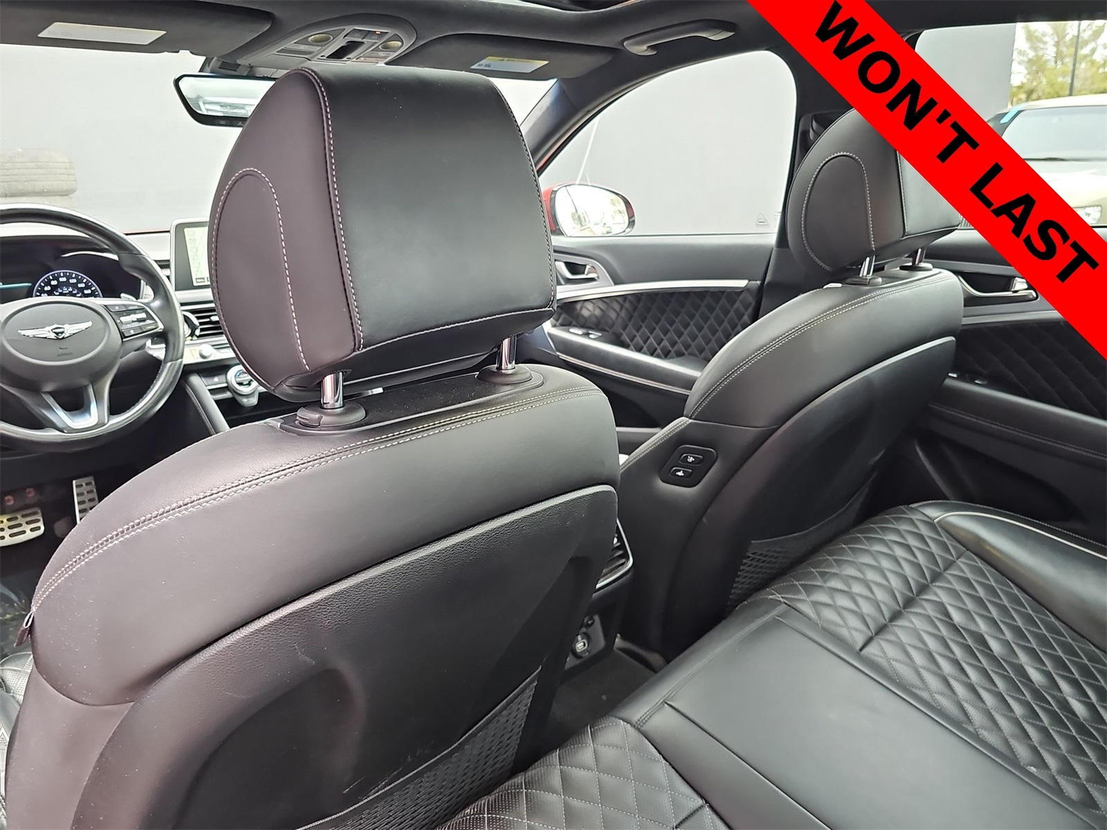 Thumbnail: 2020 Genesis G70 - 16