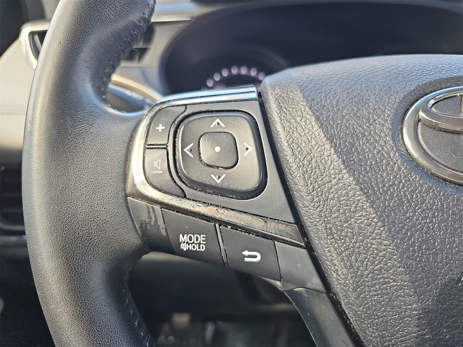 Thumbnail: 2015 Toyota Avalon - 29