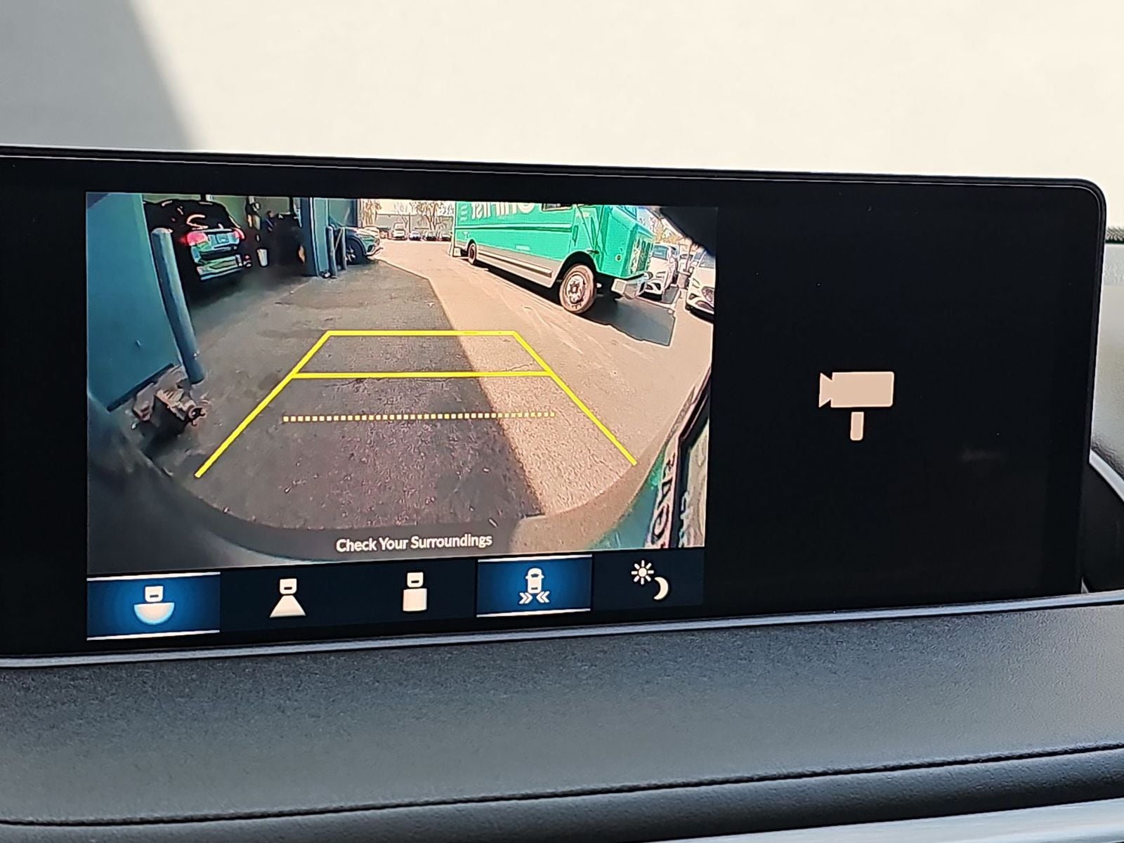 Thumbnail: 2023 Acura MDX - 26