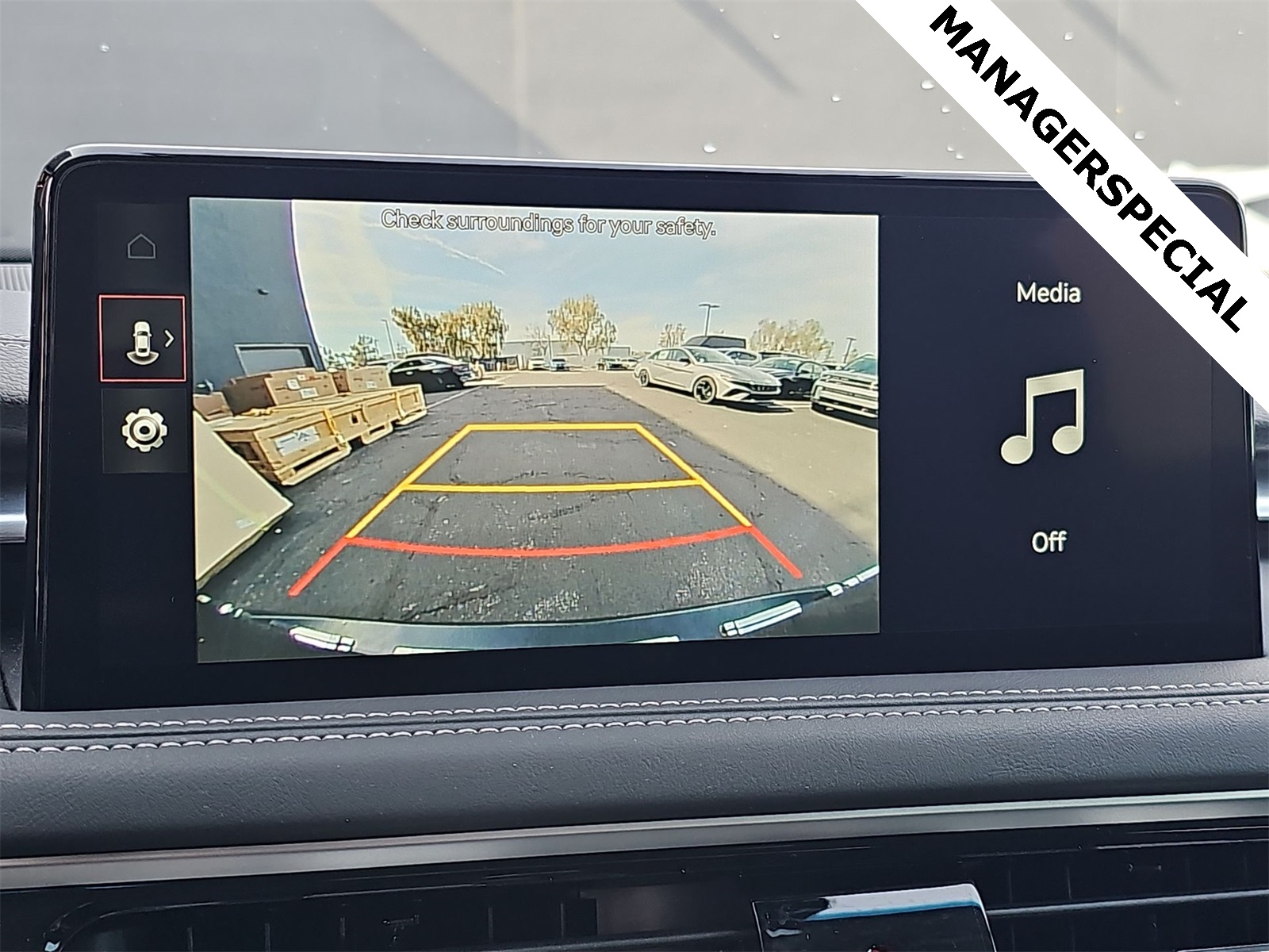 Thumbnail: 2025 Genesis G70 - 24