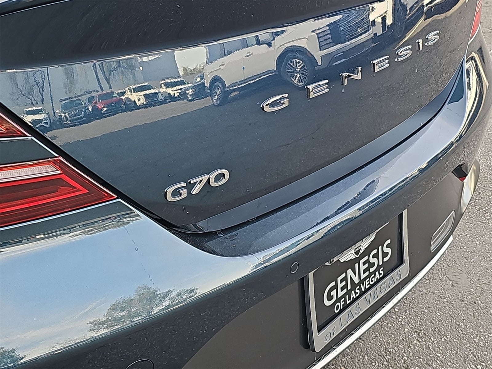 Thumbnail: 2023 Genesis G70 - 11