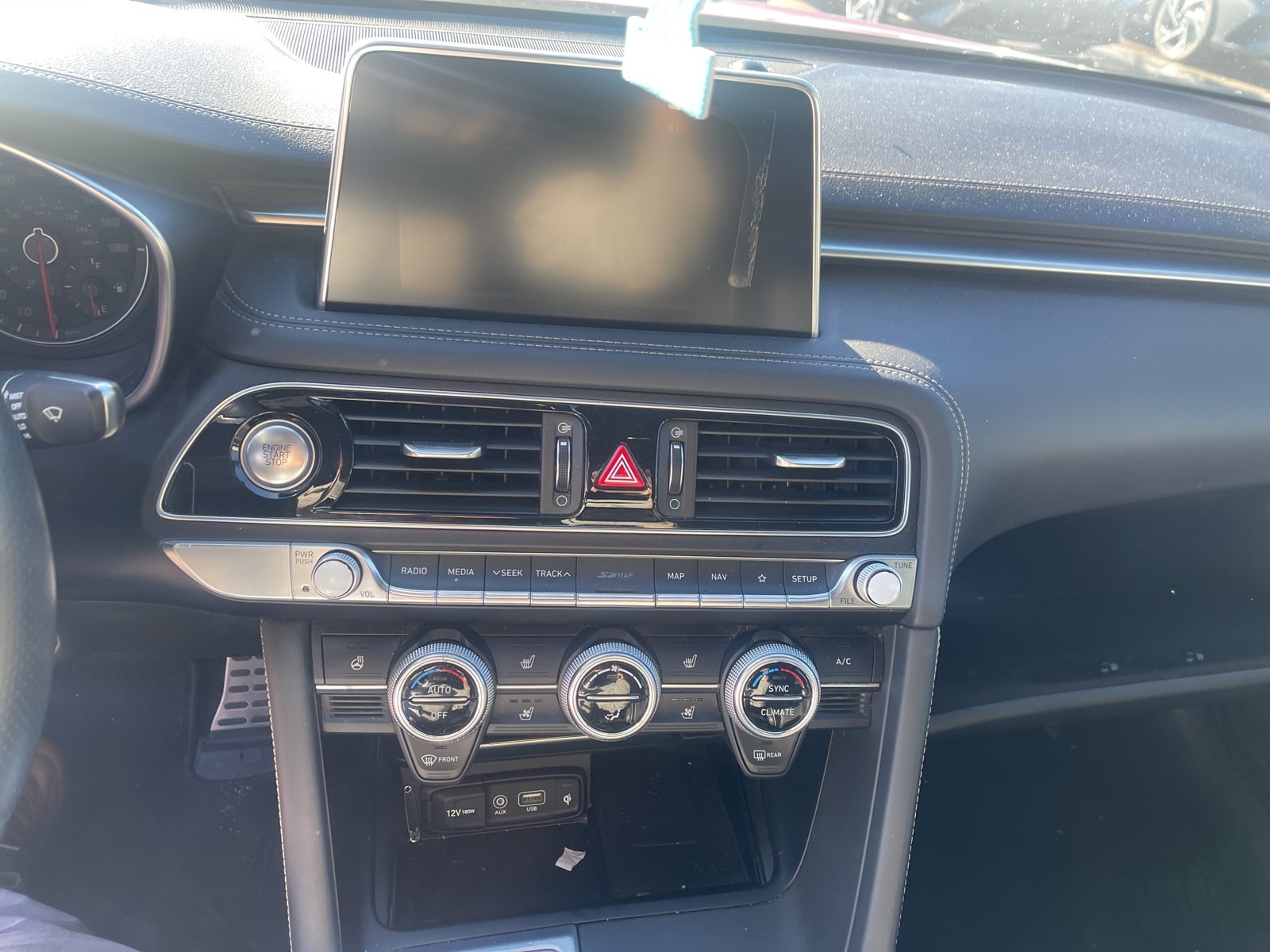 Thumbnail: 2020 Genesis G70 - 8