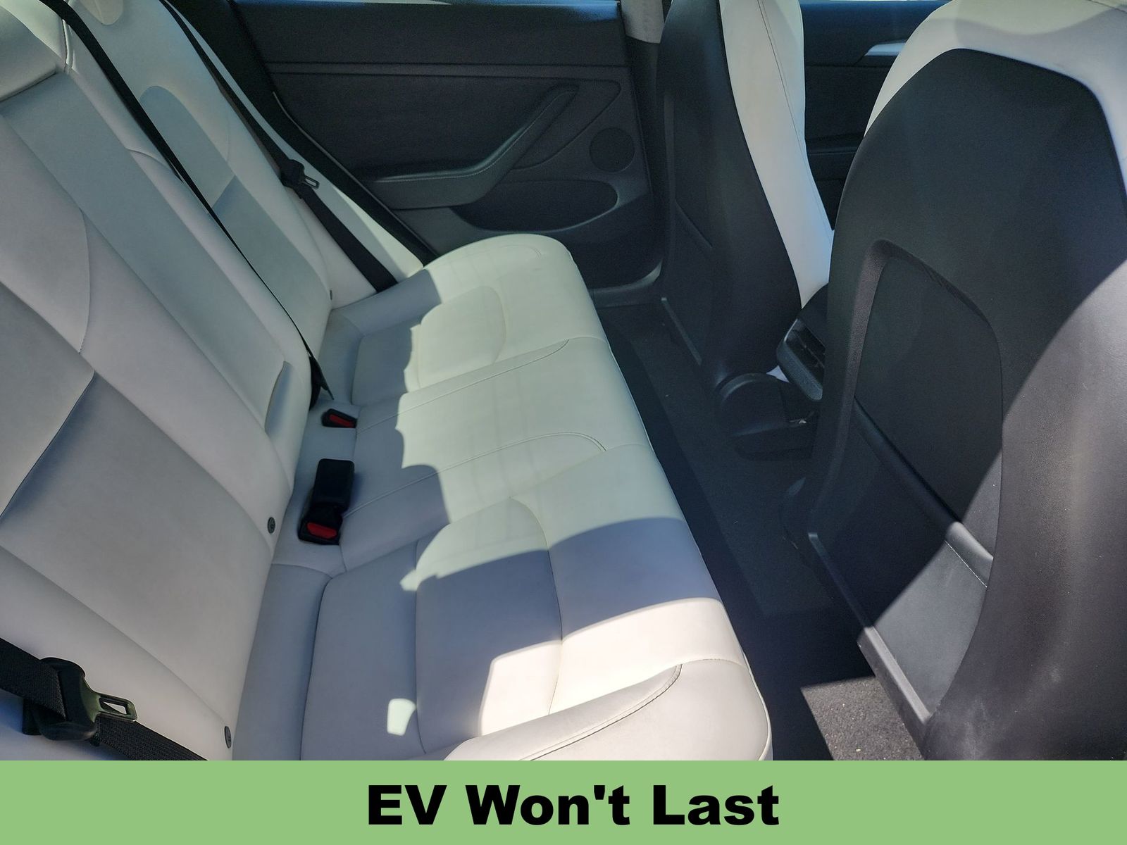 Thumbnail: 2023 Tesla Model 3 - 17