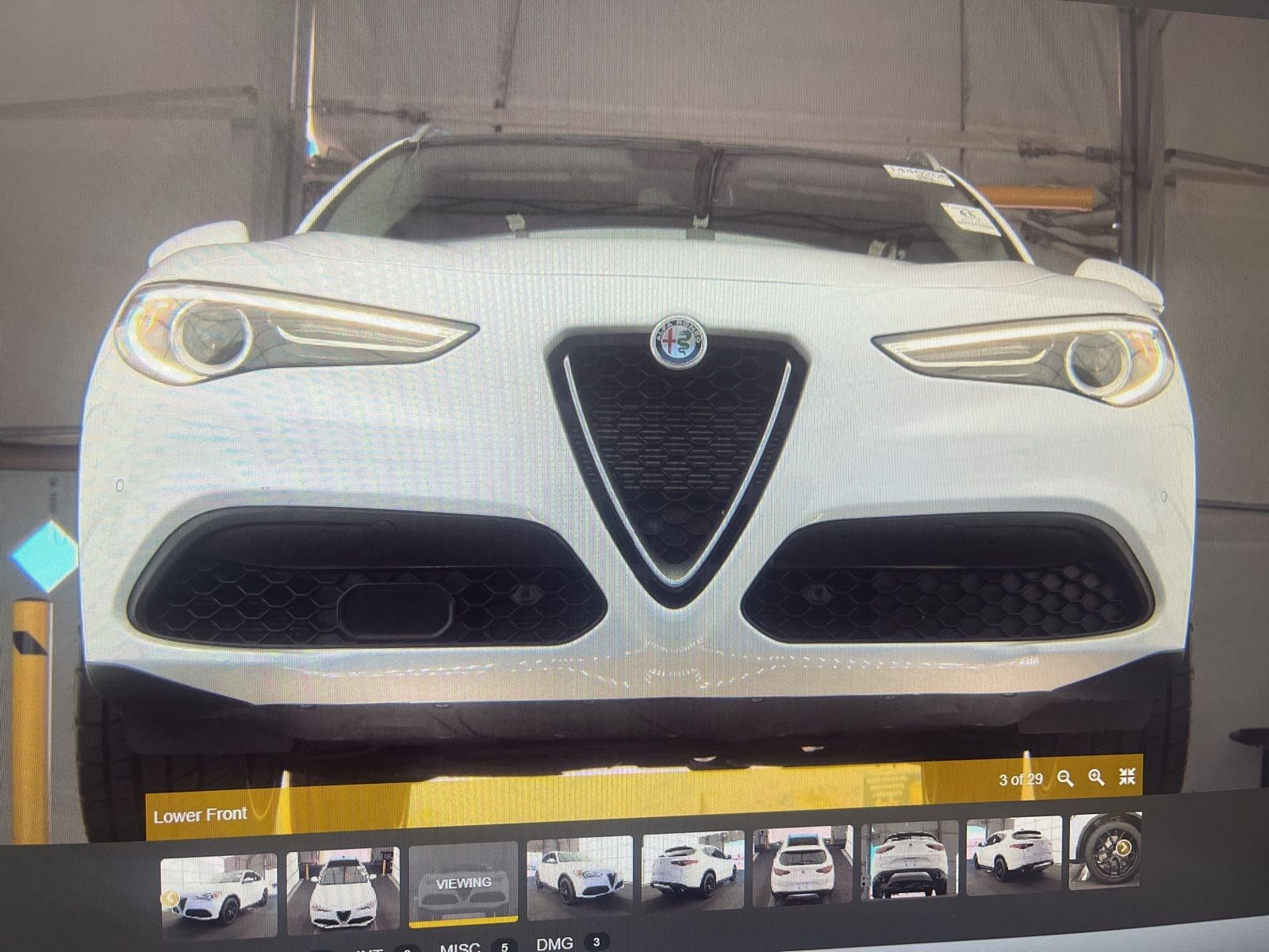 Thumbnail: 2019 Alfa Romeo Stelvio - 2