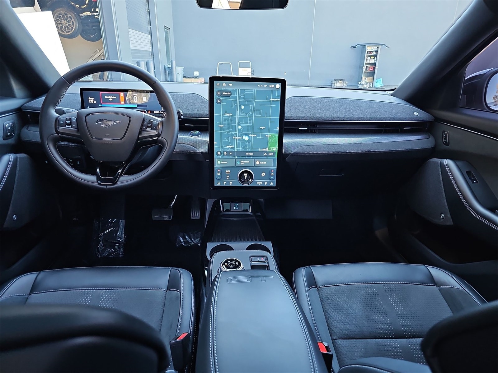 Thumbnail: 2022 Ford Mustang Mach-E - 14