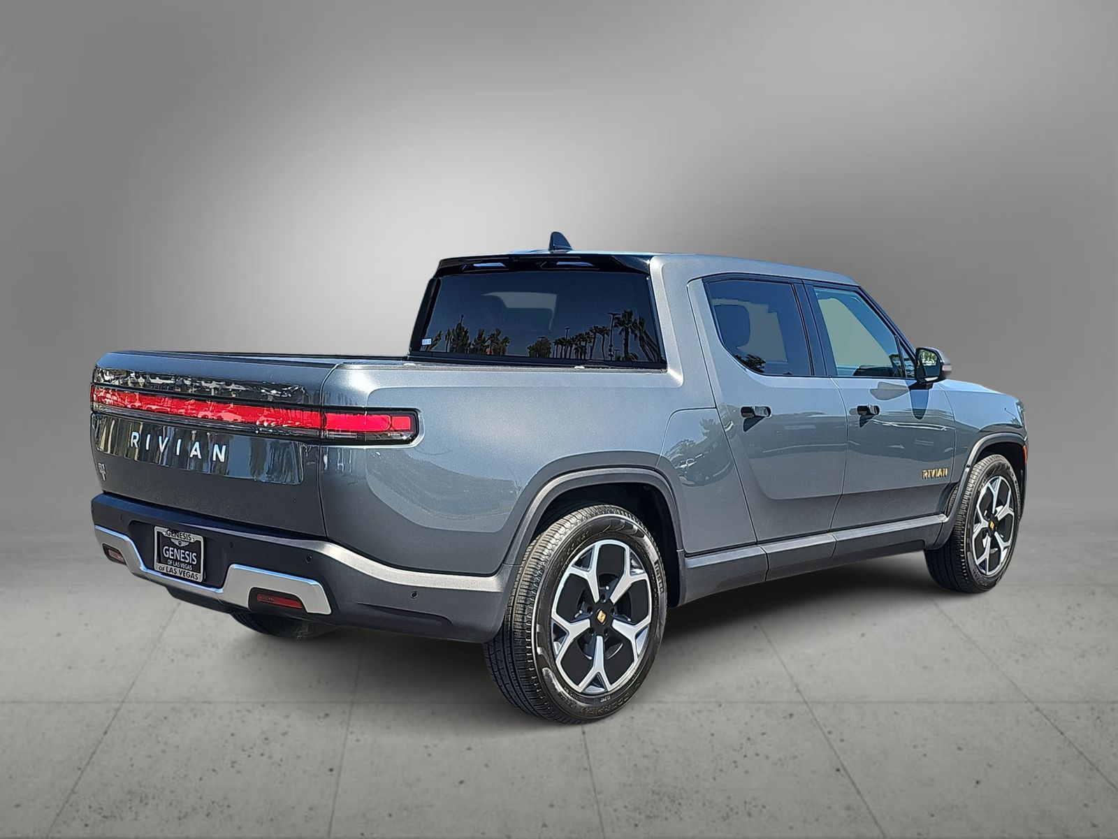 Thumbnail: 2024 Rivian R1T - 8