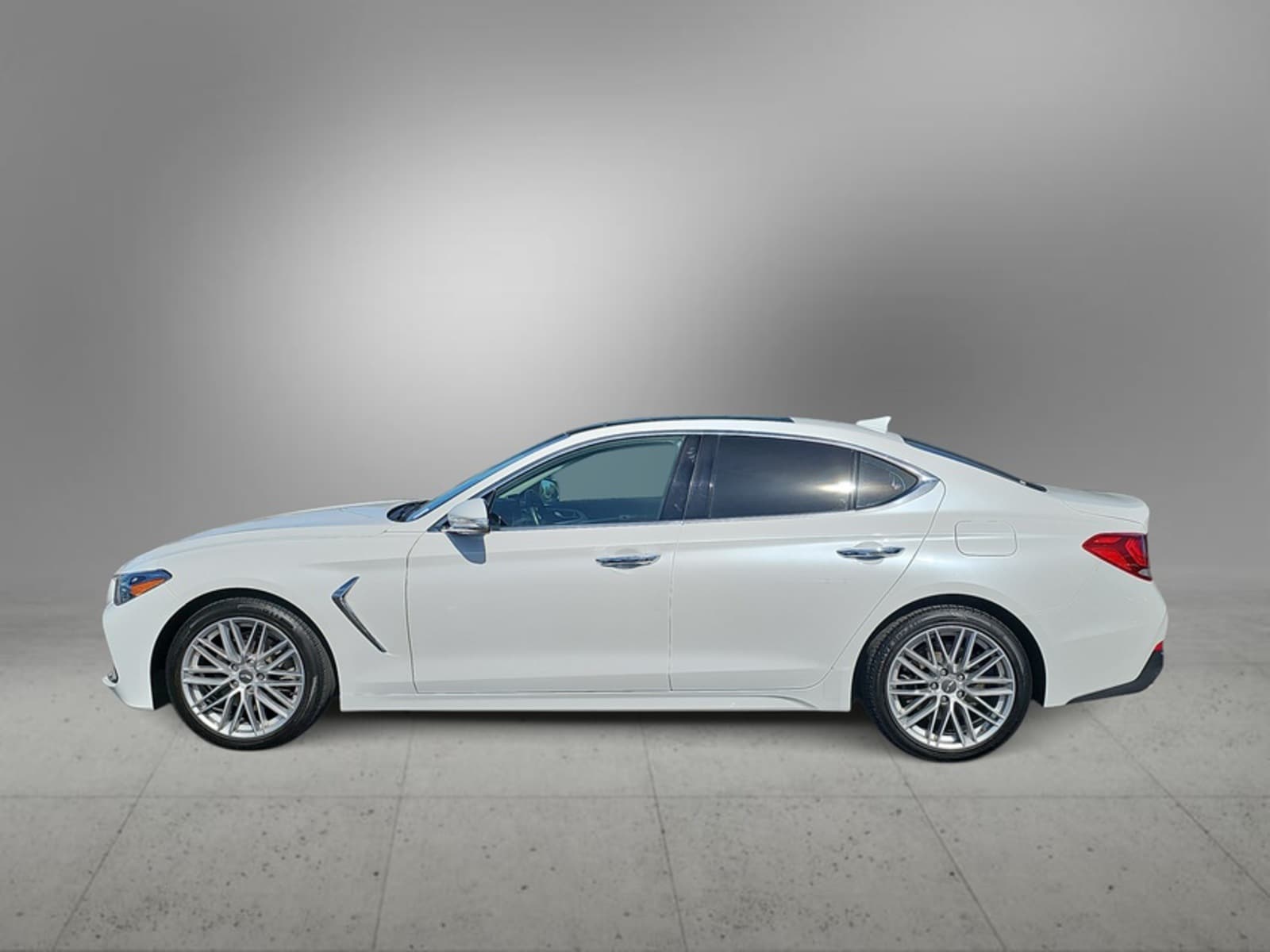 Thumbnail: 2020 Genesis G70 - 6