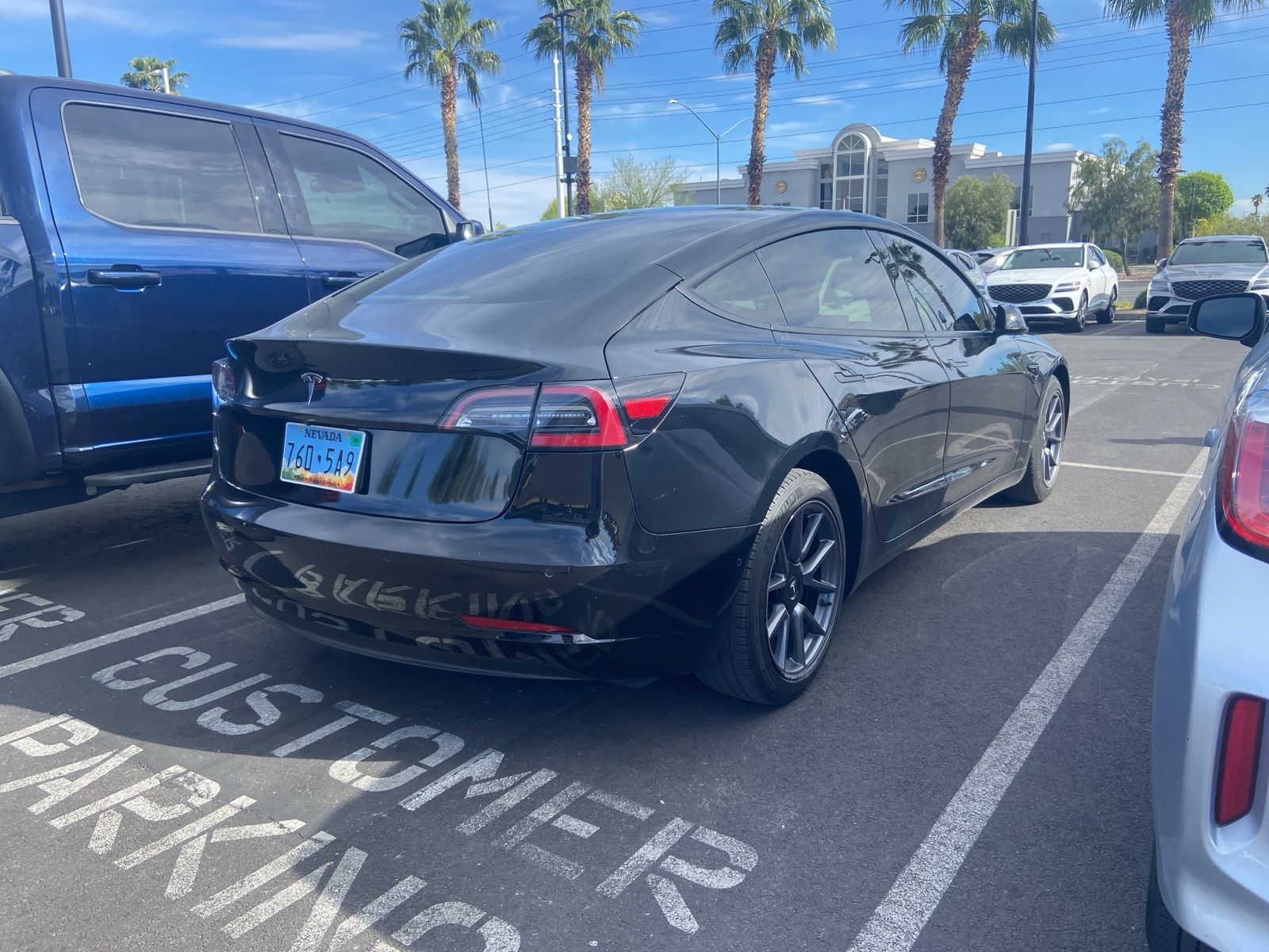 Thumbnail: 2021 Tesla Model 3 - 4