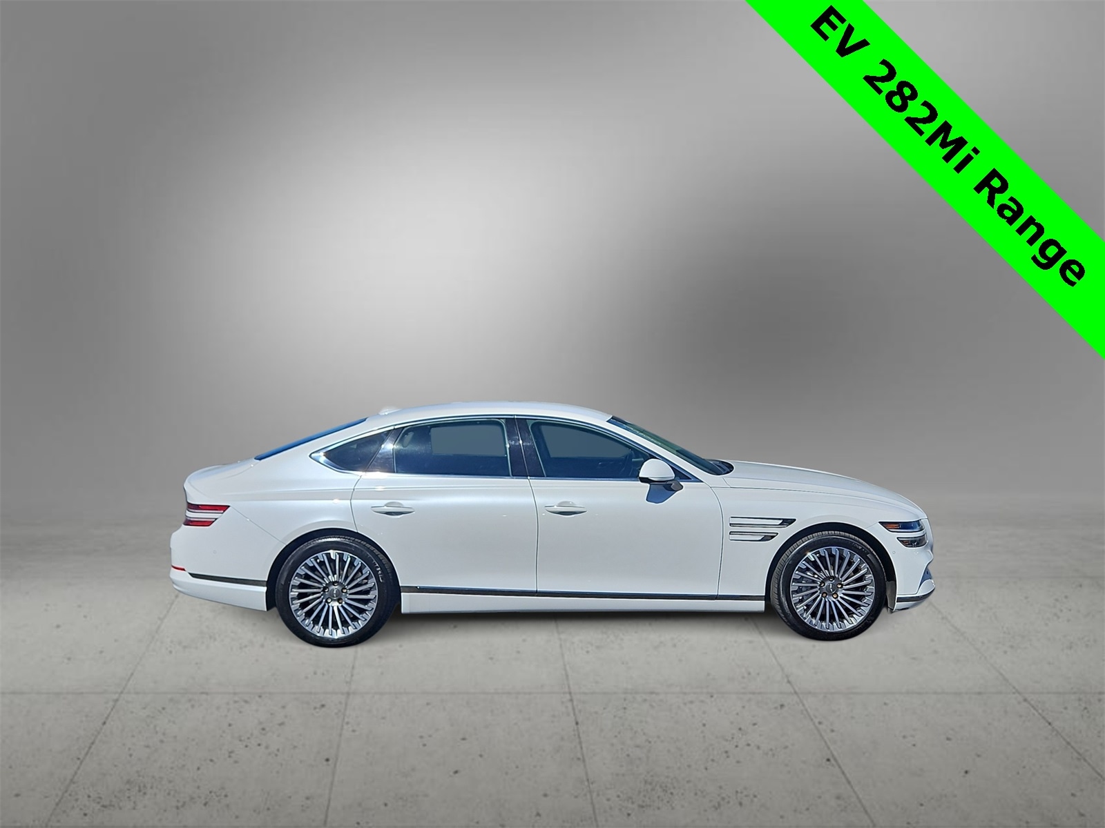 Thumbnail: 2023 Genesis G80 - 9