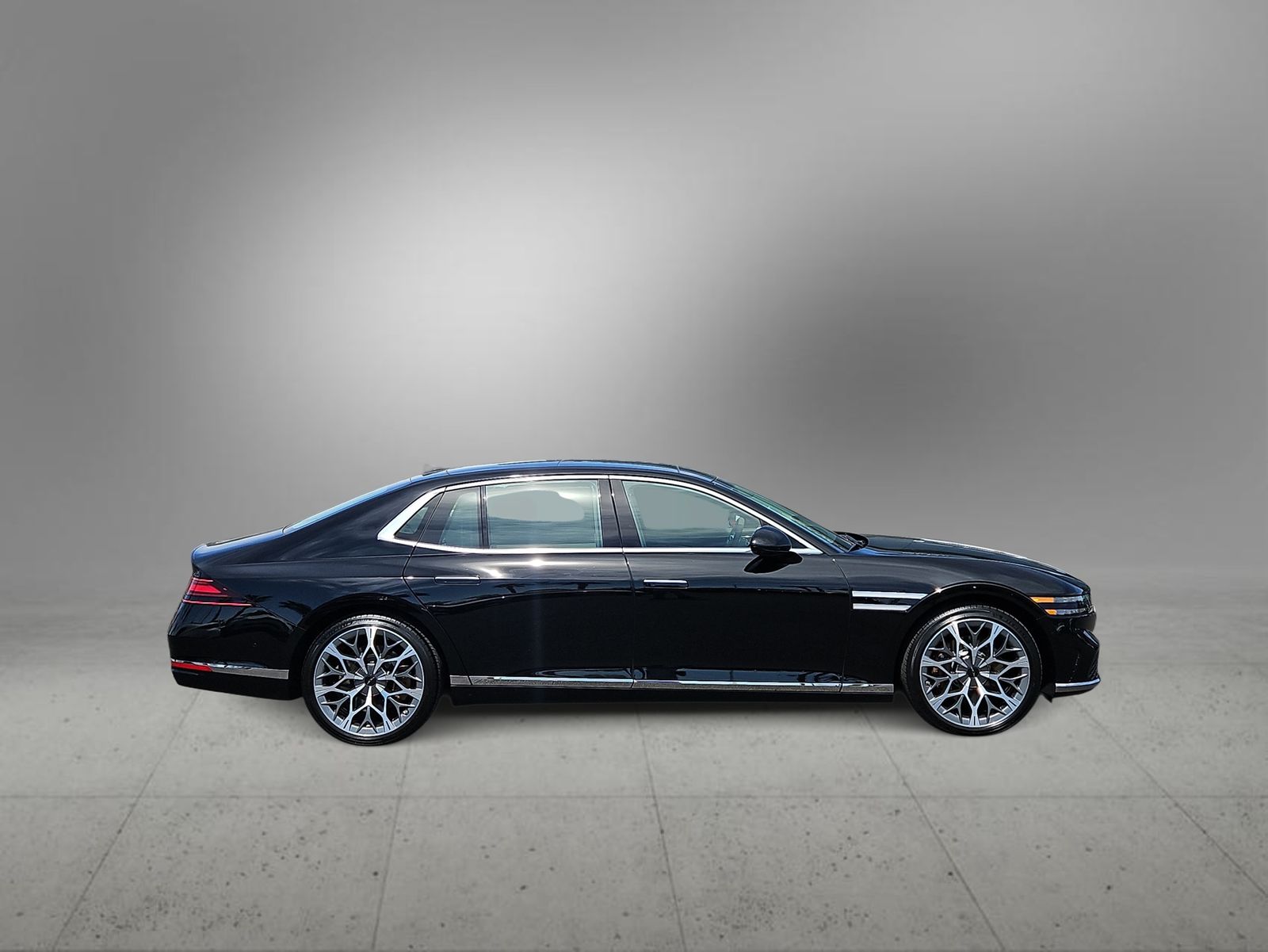 Thumbnail: 2025 Genesis G90 - 9