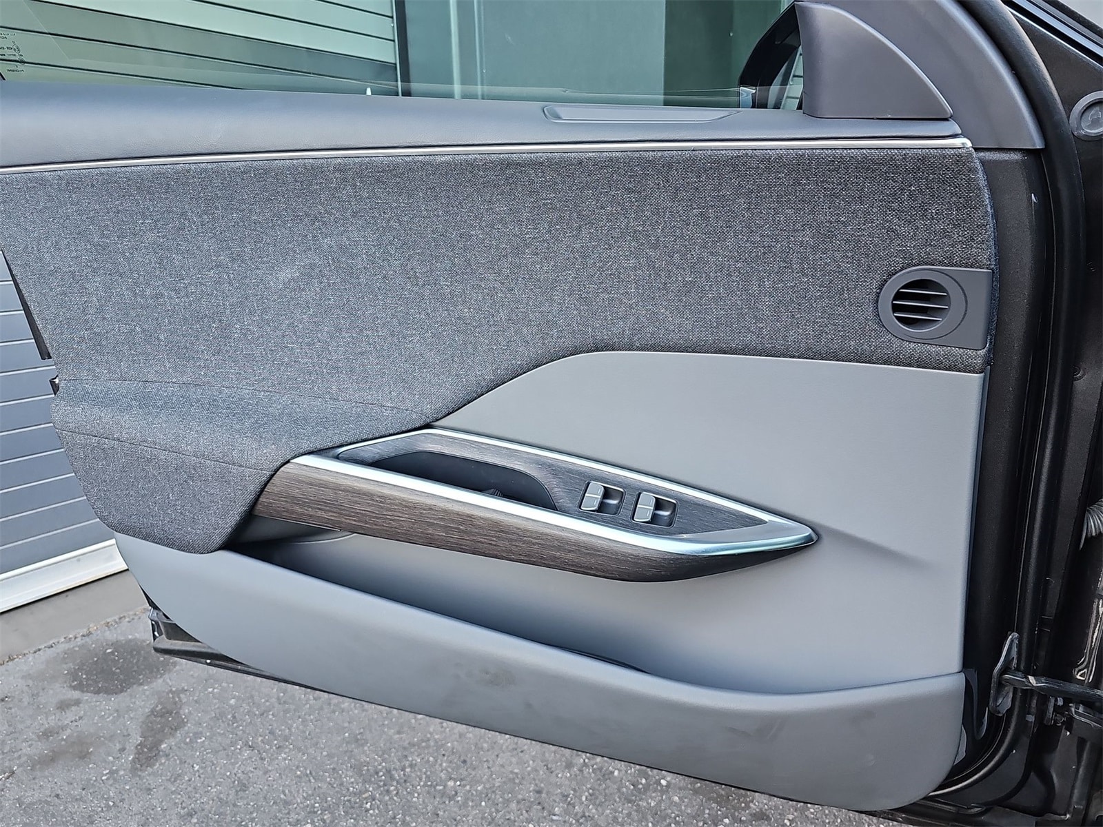 Thumbnail: 2024 Lucid Air - 27