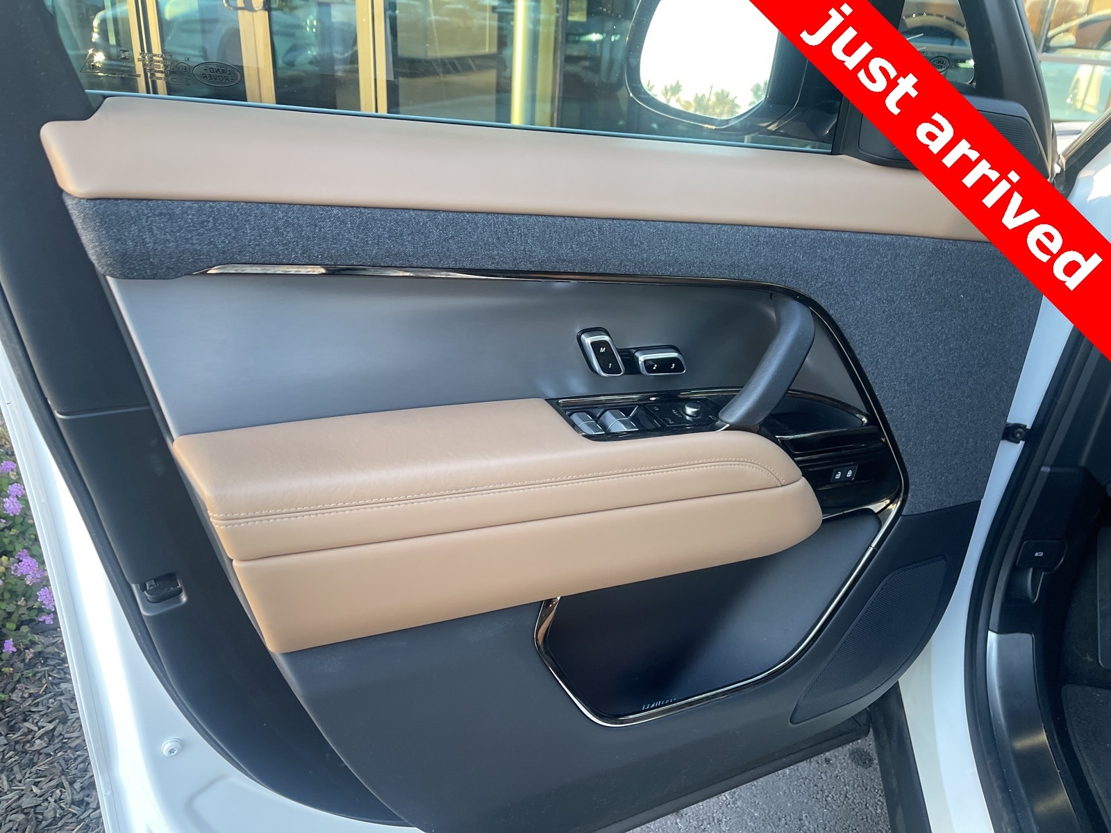 Thumbnail: 2024 Land Rover Range Rover Sport - 13