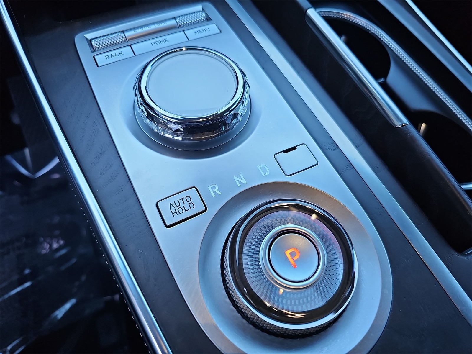 Thumbnail: 2023 Genesis GV80 - 21