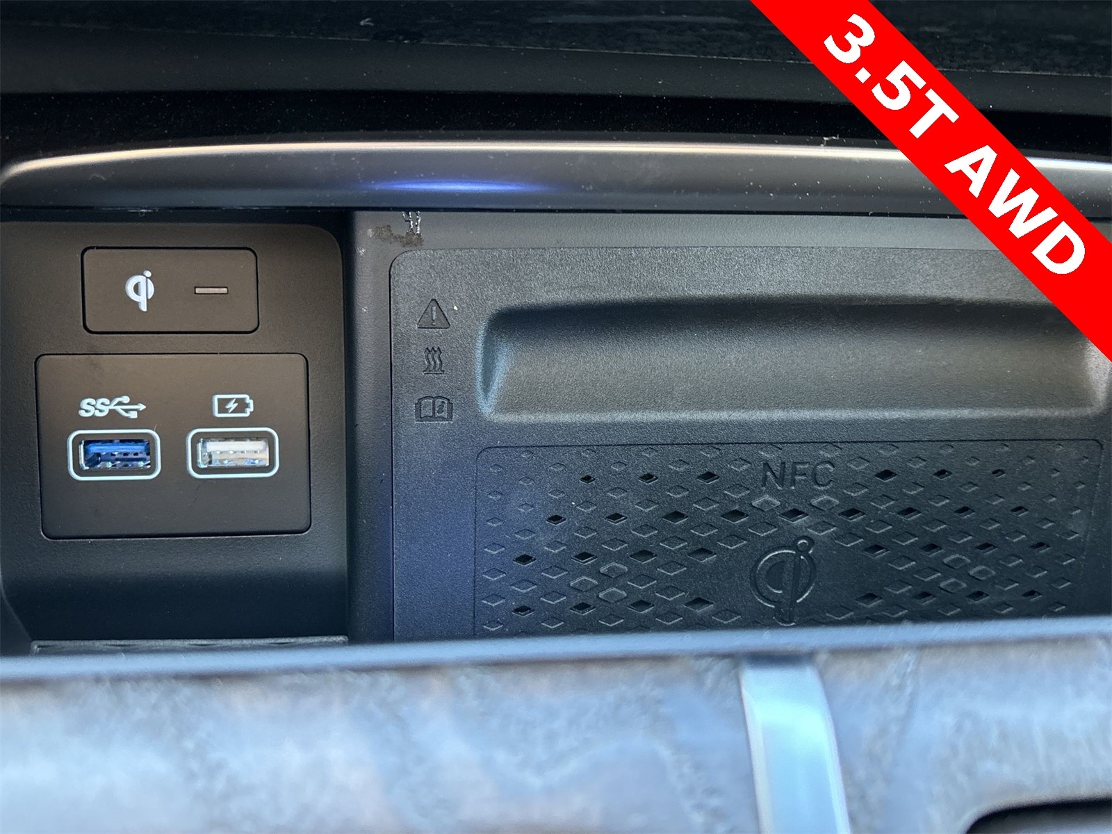 Thumbnail: 2024 Genesis GV80 - 30