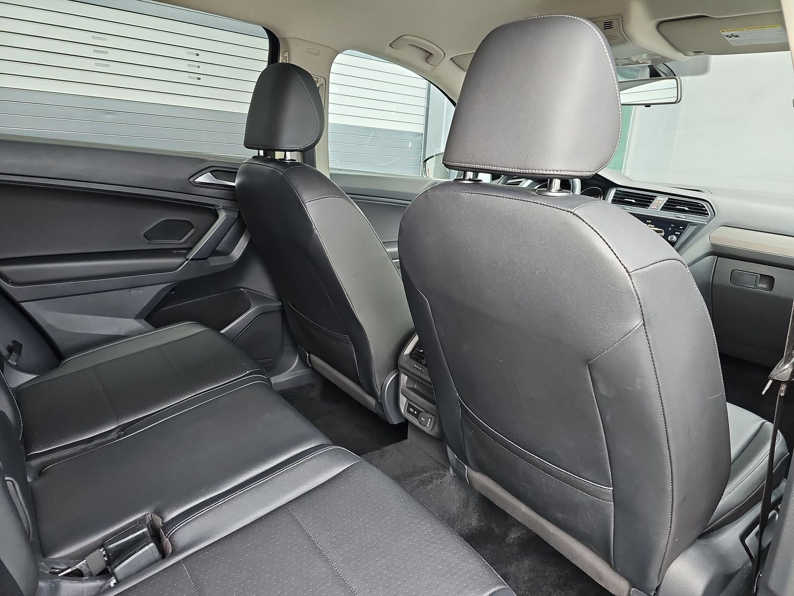 Thumbnail: 2019 Volkswagen Tiguan - 16