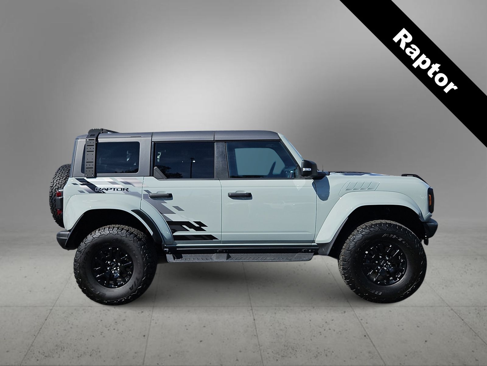 Thumbnail: 2024 Ford Bronco - 9