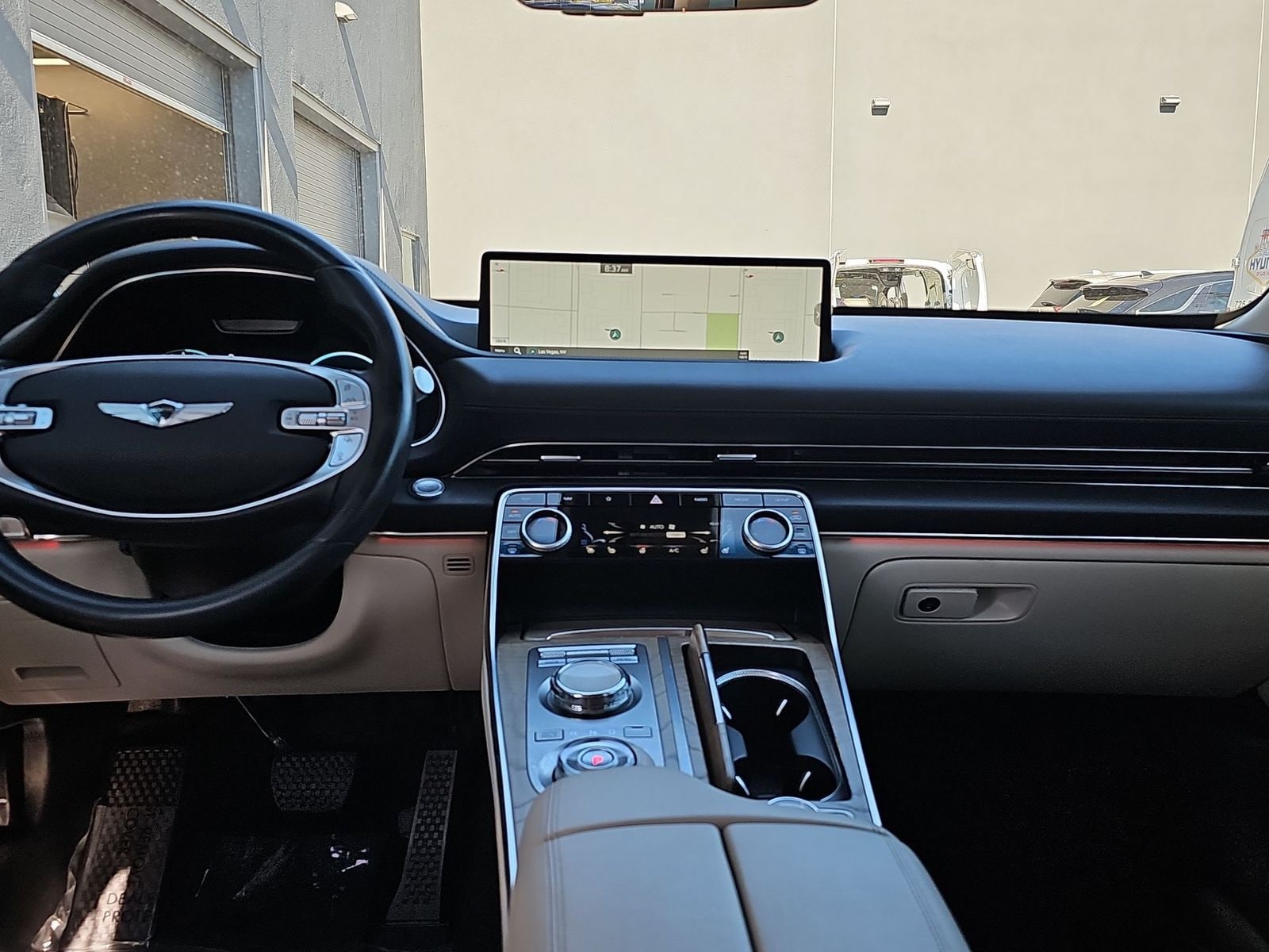 Thumbnail: 2023 Genesis GV80 - 15