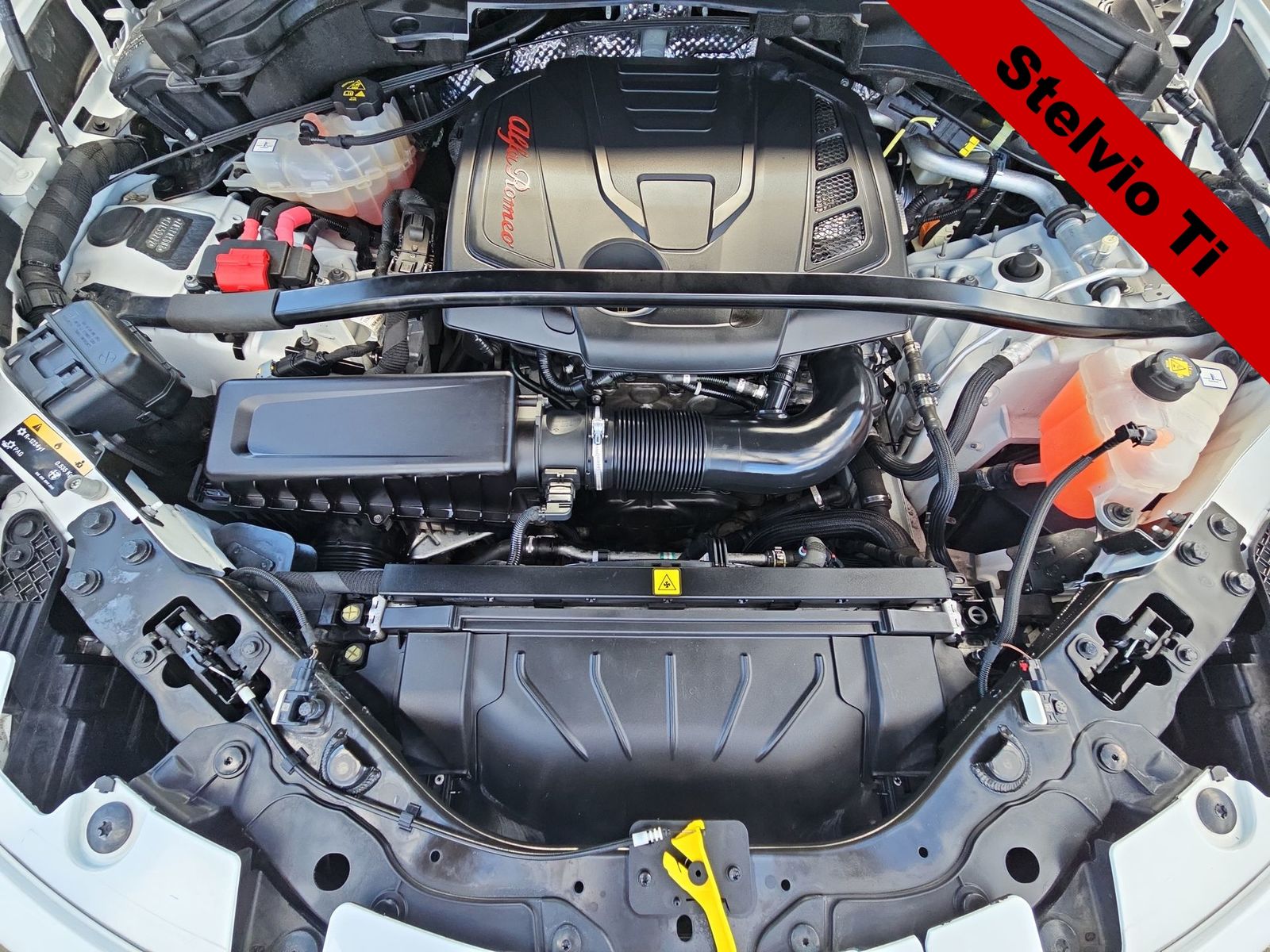 Thumbnail: 2019 Alfa Romeo Stelvio - 13