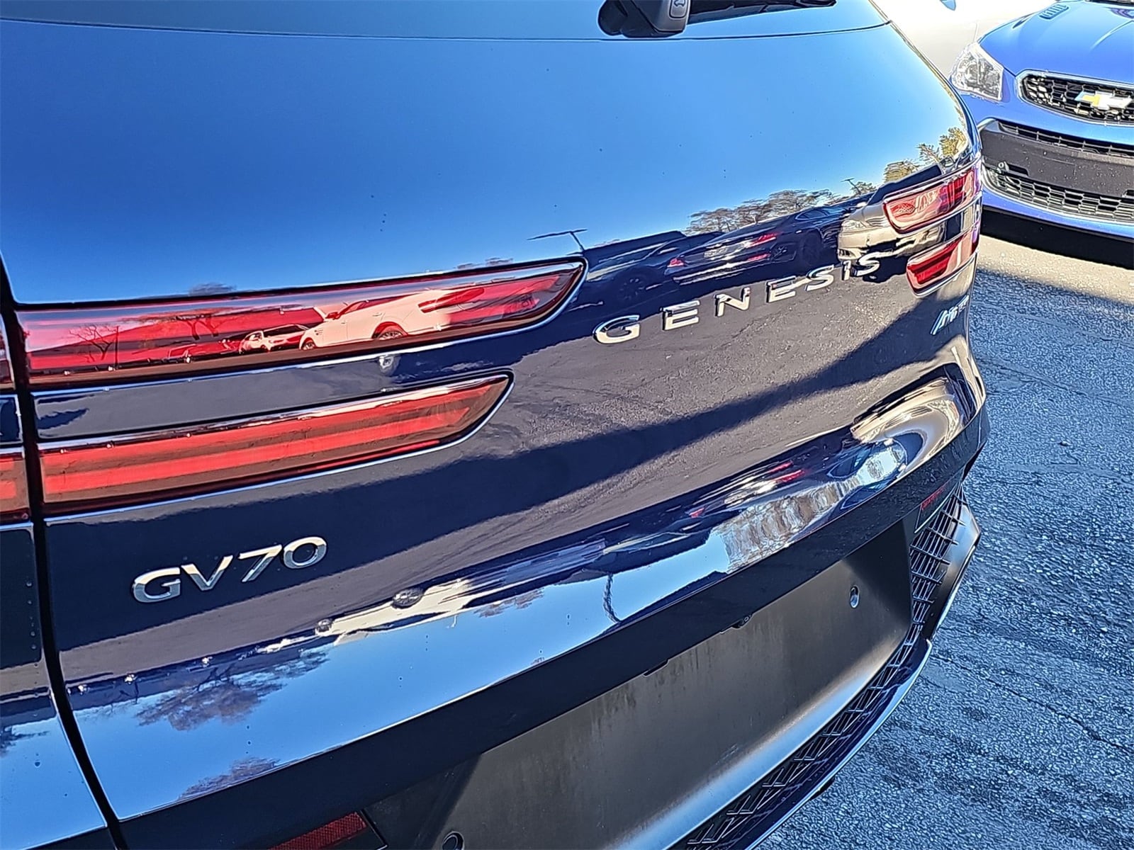 Thumbnail: 2025 Genesis GV70 - 11