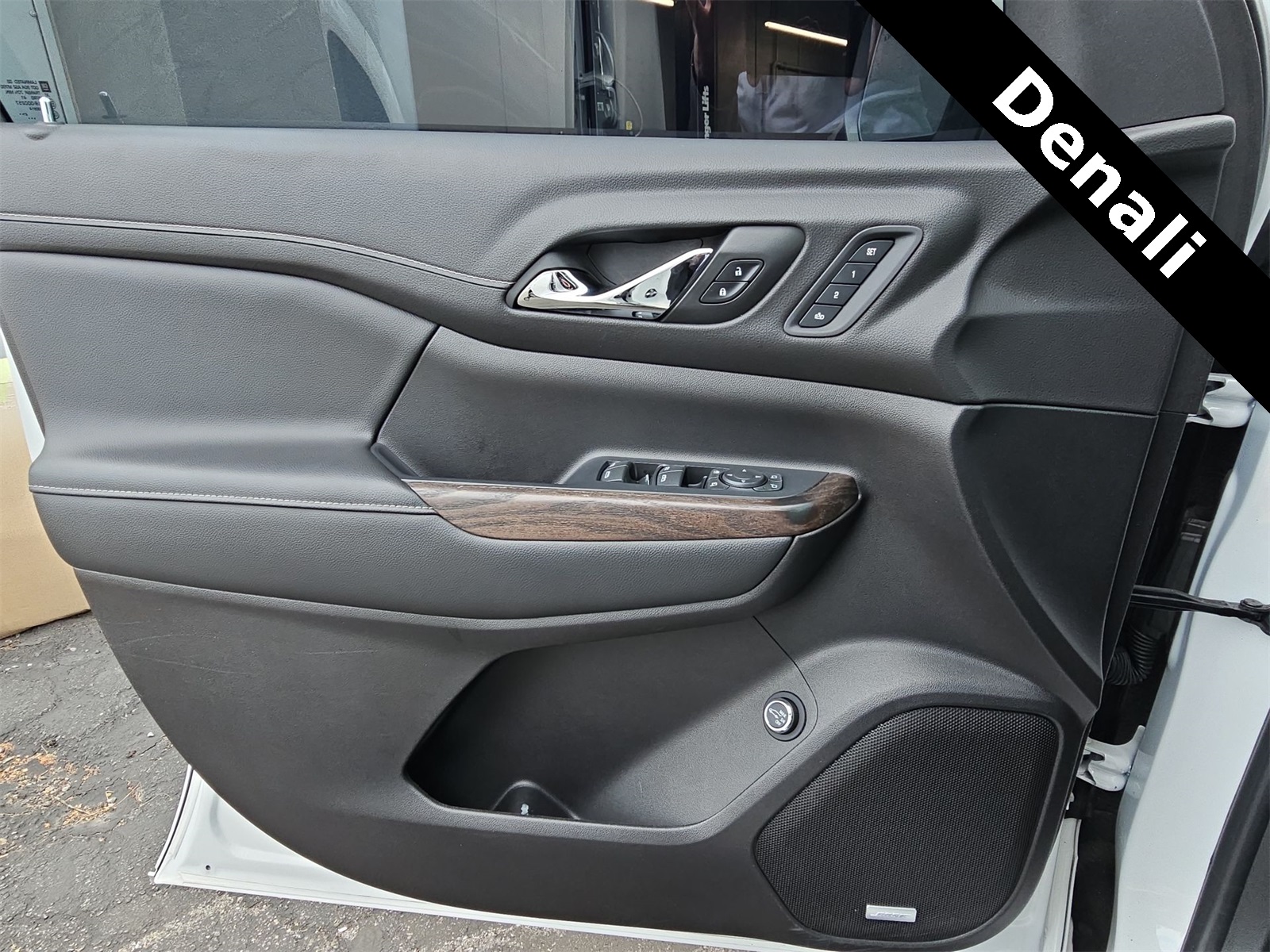 Thumbnail: 2022 GMC Acadia - 28