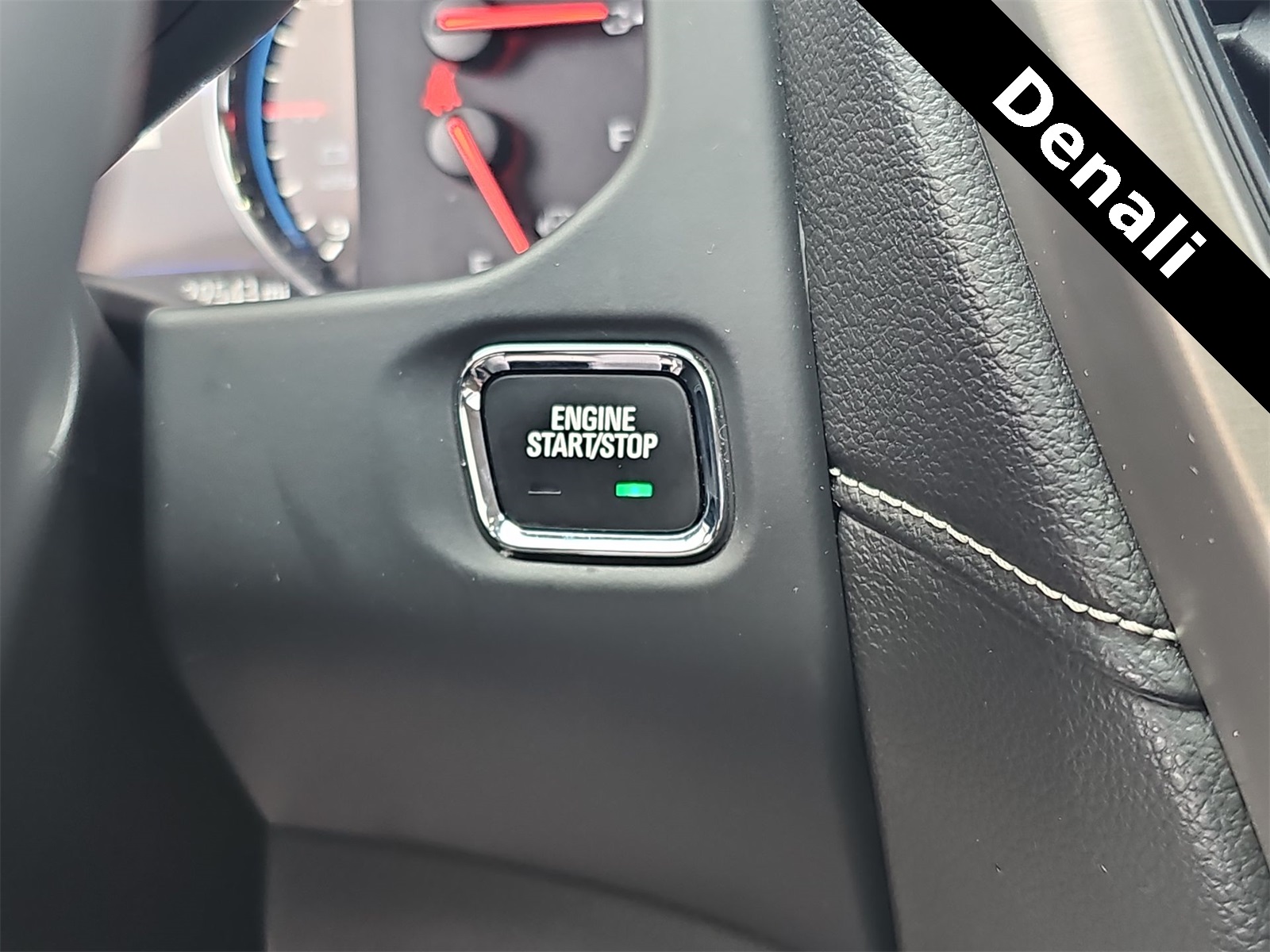 Thumbnail: 2022 GMC Acadia - 24