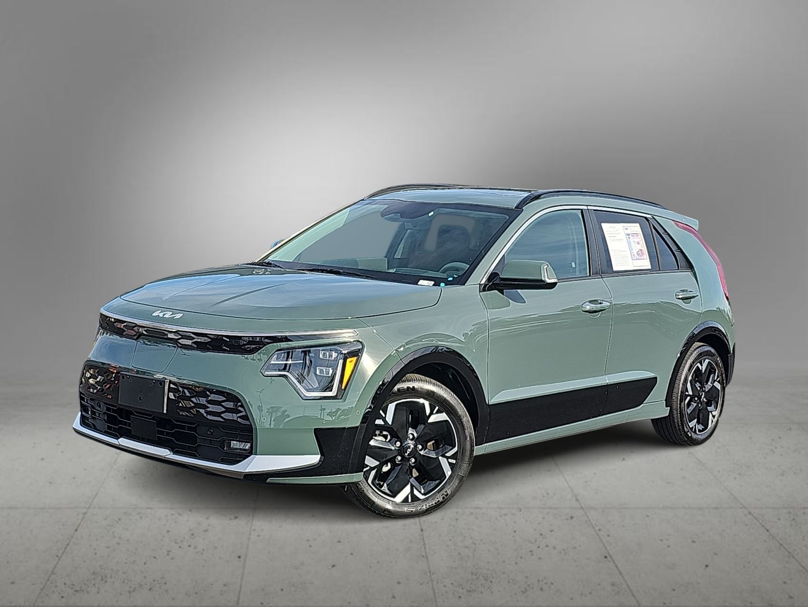 Thumbnail: 2023 Kia Niro - 1