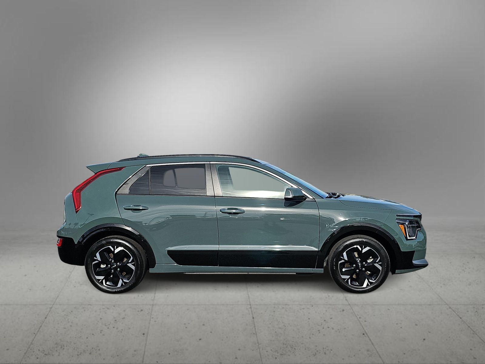 Thumbnail: 2023 Kia Niro - 9