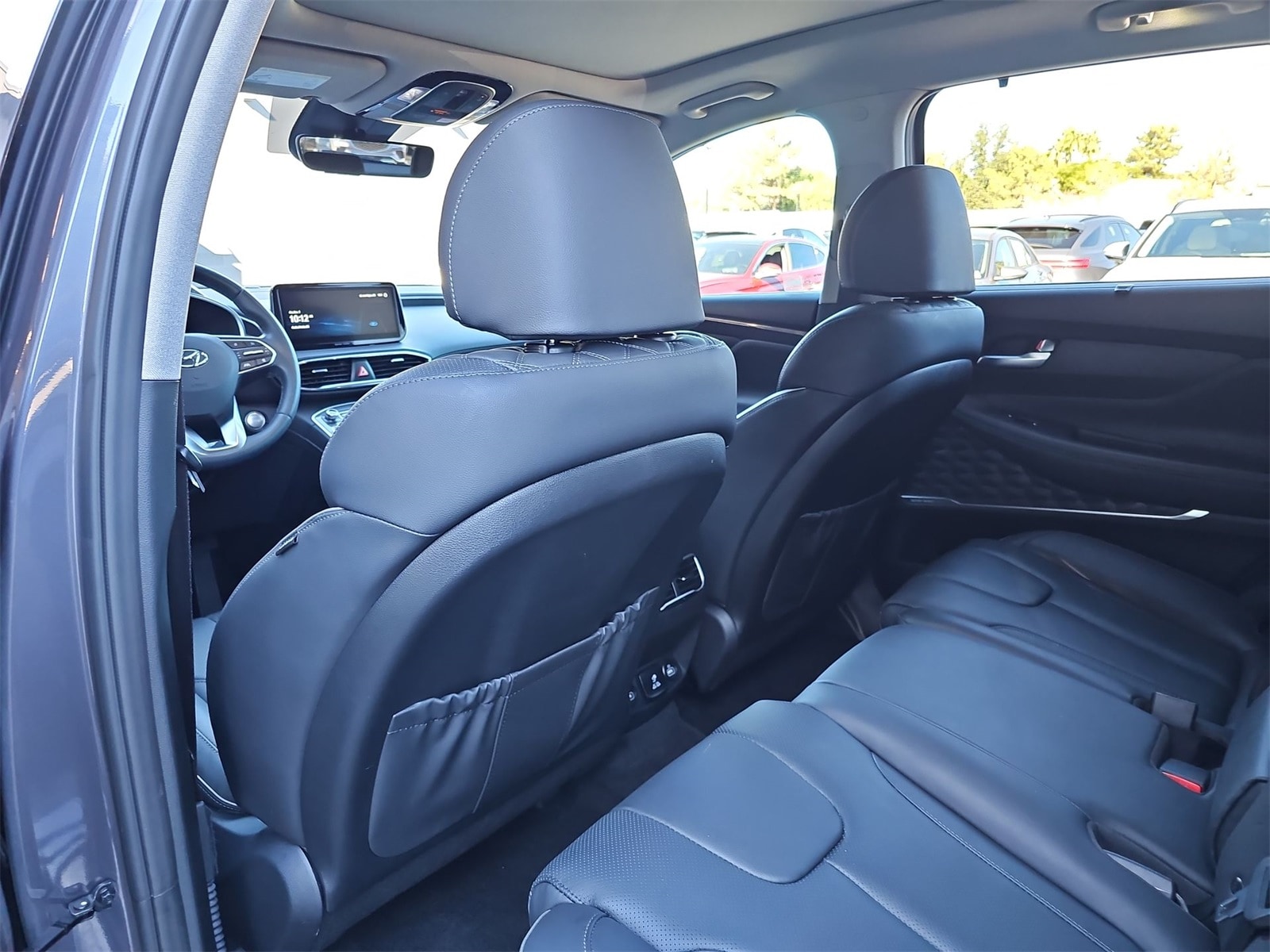 Thumbnail: 2022 Hyundai Santa Fe - 16