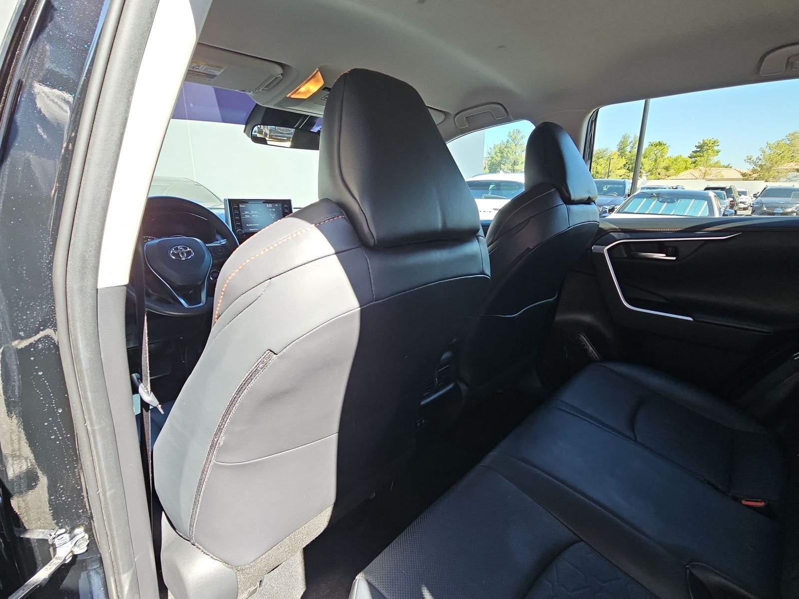 Thumbnail: 2019 Toyota RAV4 - 17