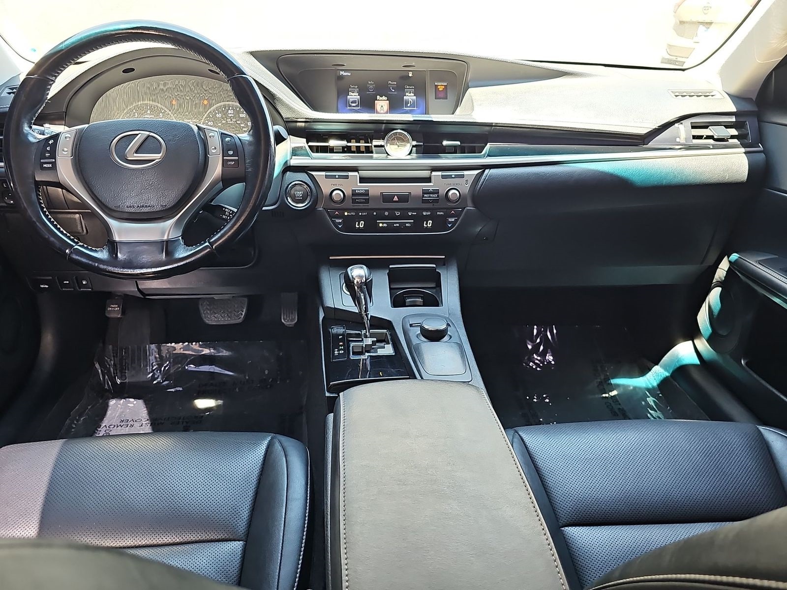 Thumbnail: 2015 Lexus ES - 15