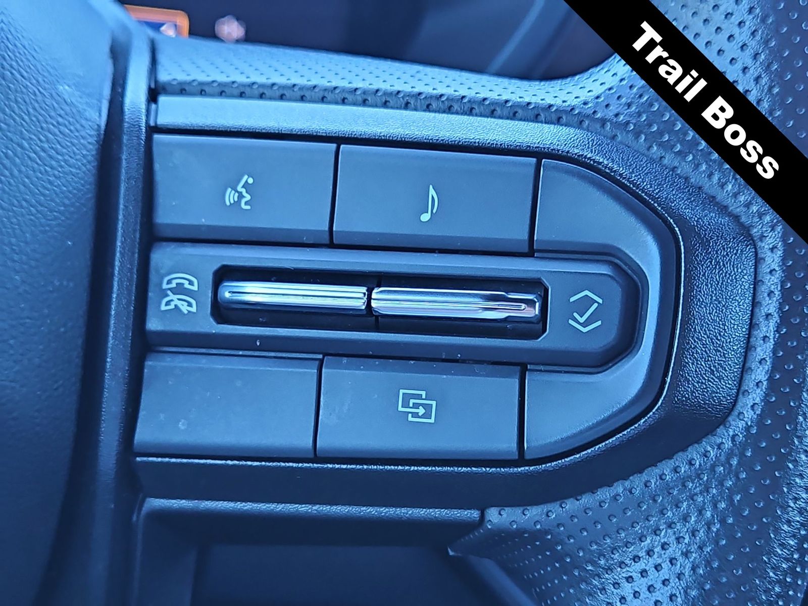 Thumbnail: 2024 Chevrolet Colorado - 29