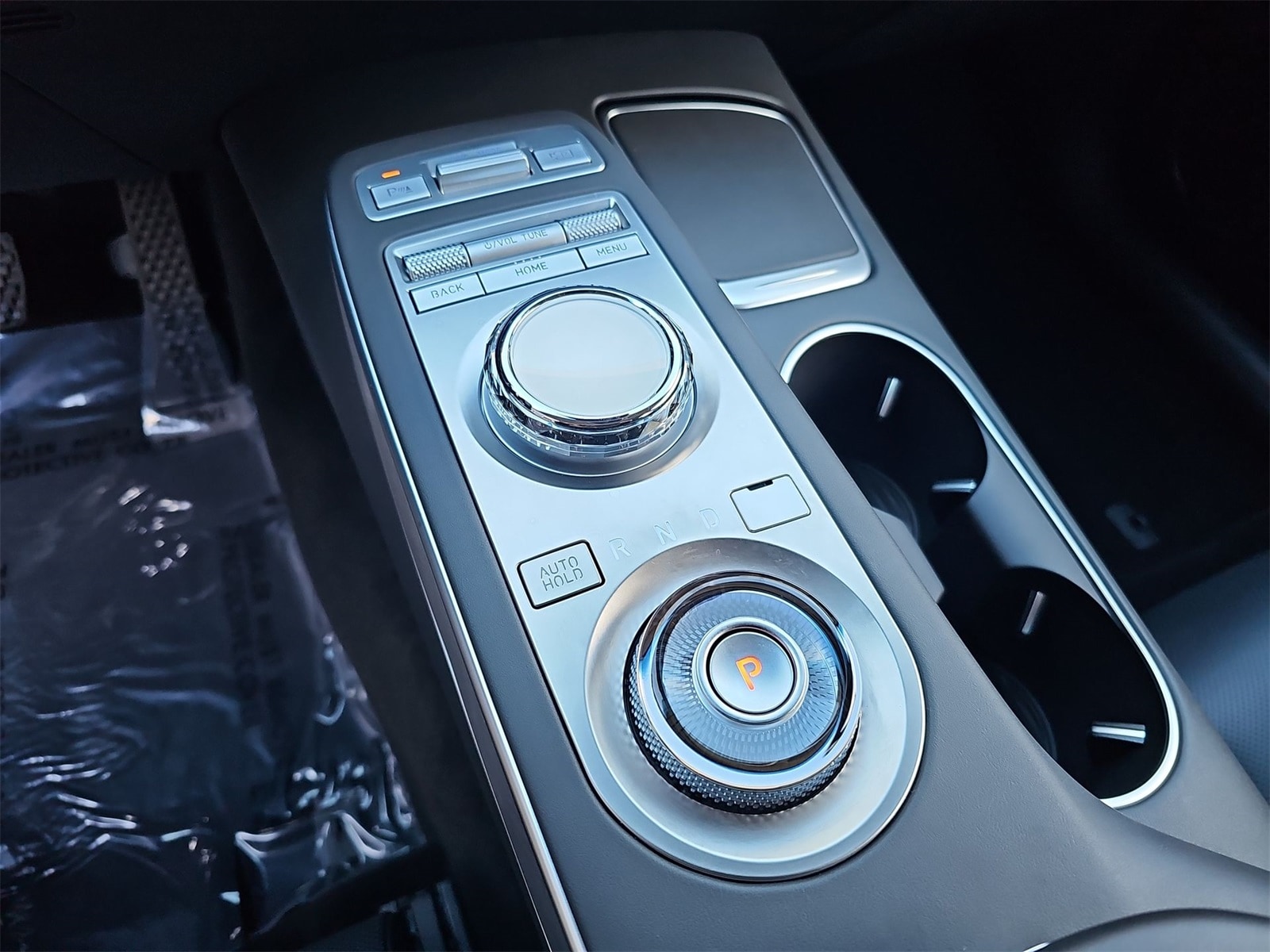 Thumbnail: 2025 Genesis GV70 - 21